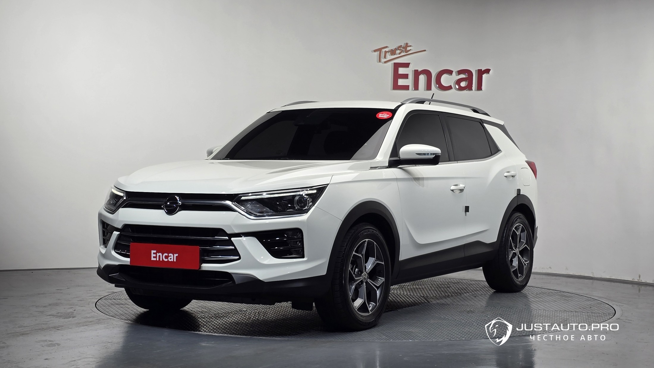 Автомобиль KG_Mobility_Ssangyong KORANDO