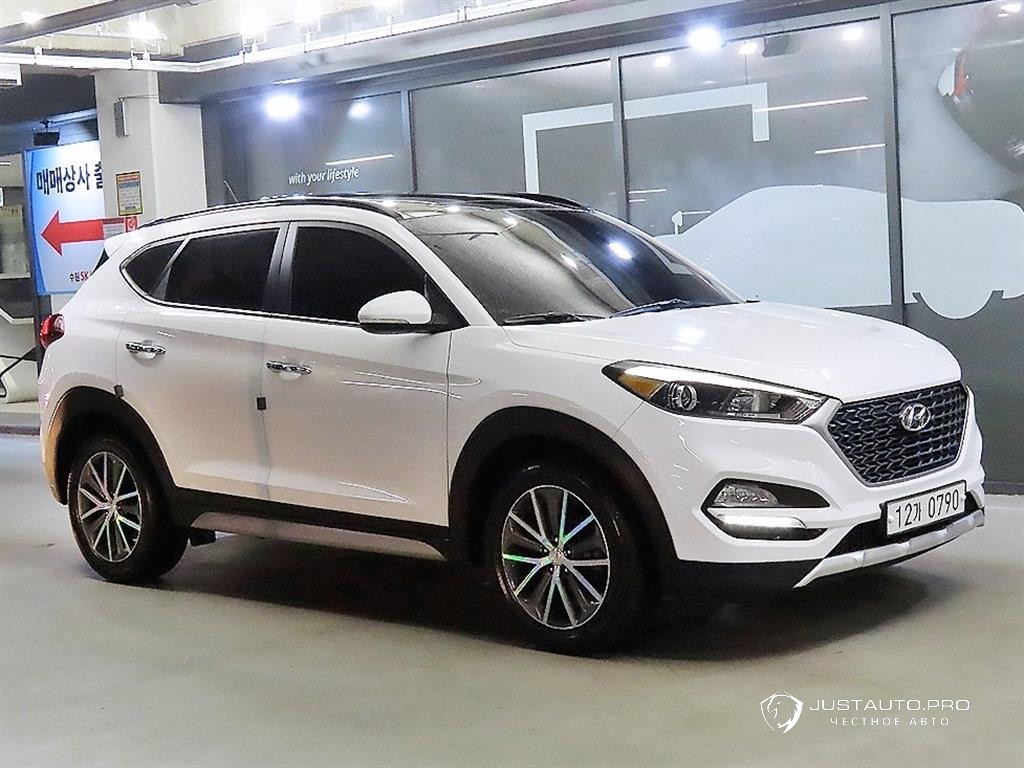 Автомобиль Hyundai Tucson