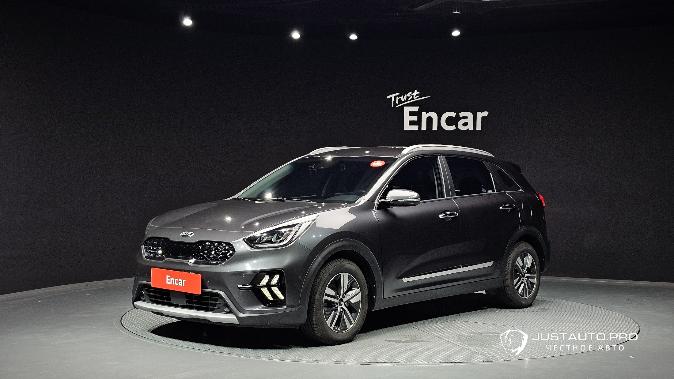 Автомобиль Kia Niro