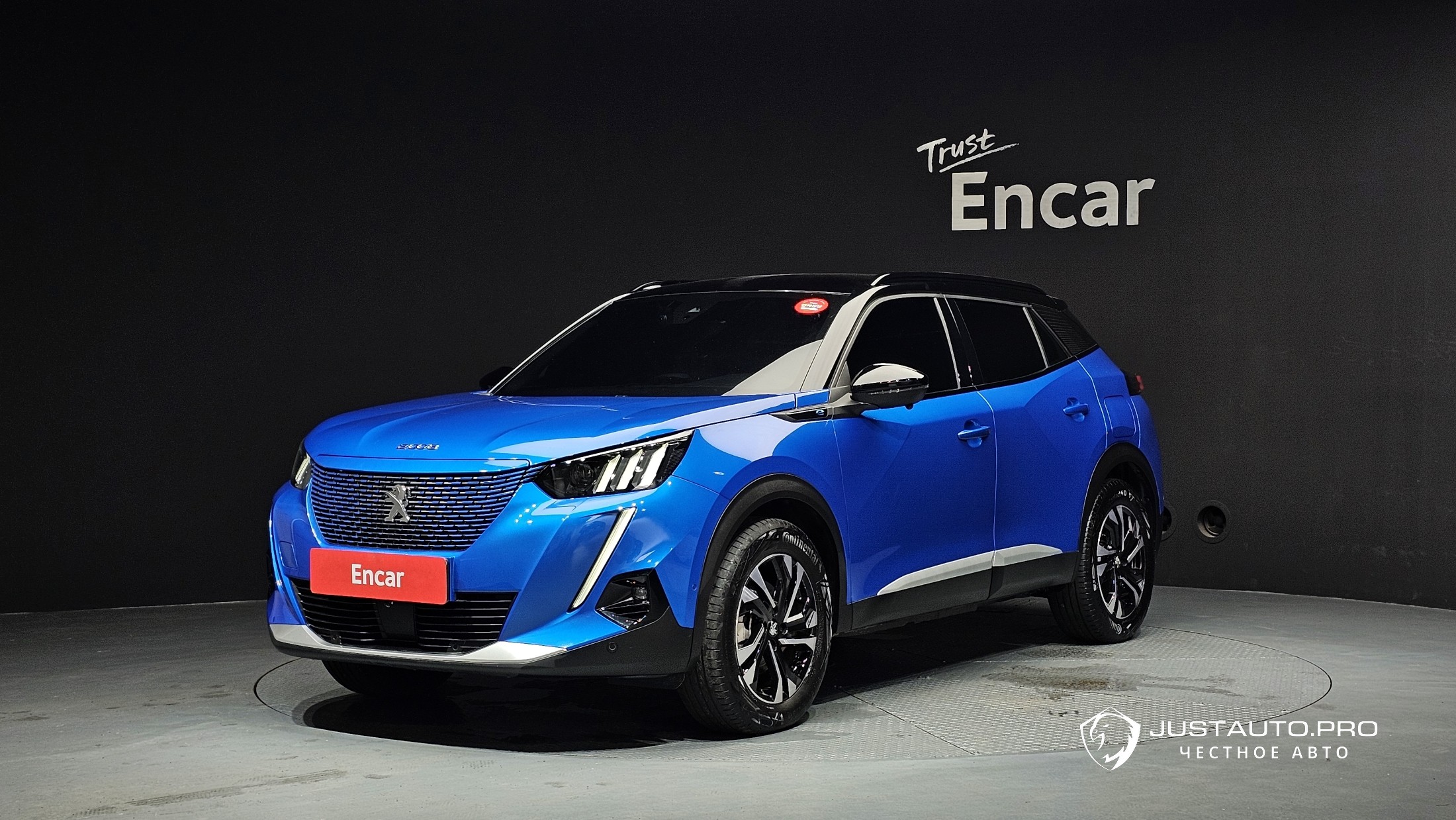 Автомобиль Peugeot 2008