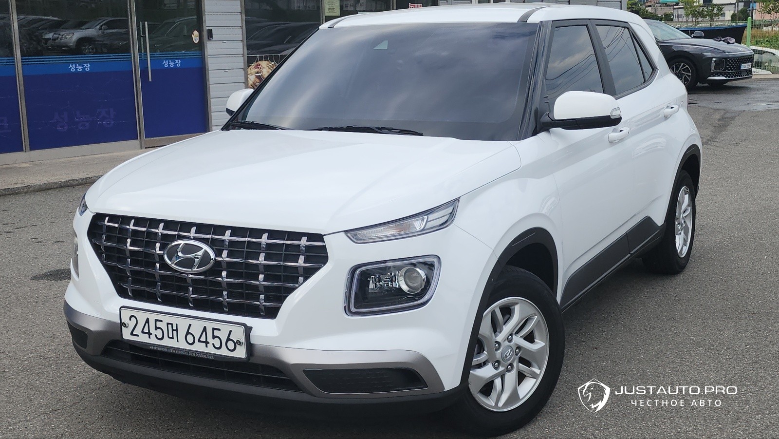 Автомобиль Hyundai Venue