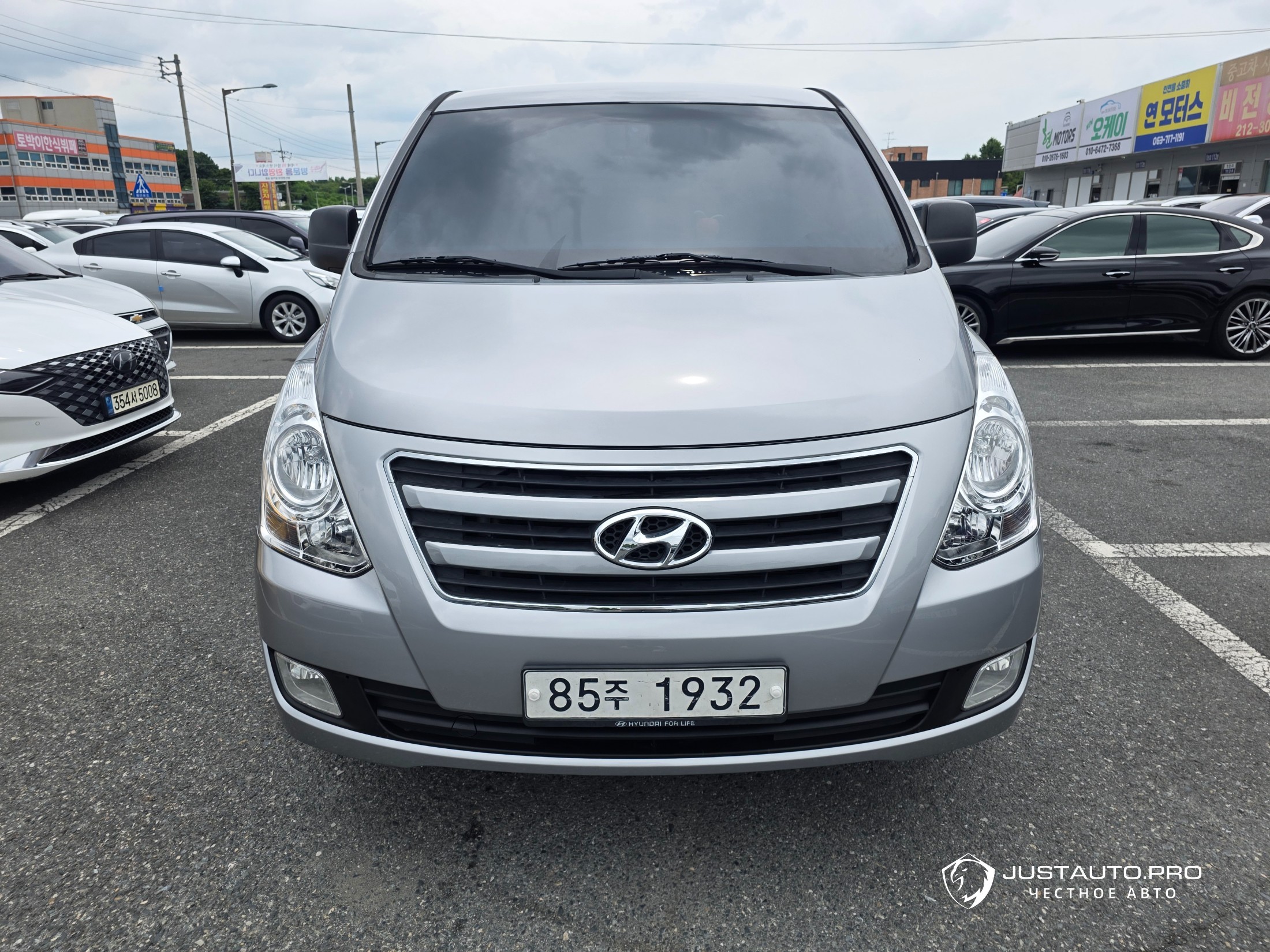 Автомобиль Hyundai Starex