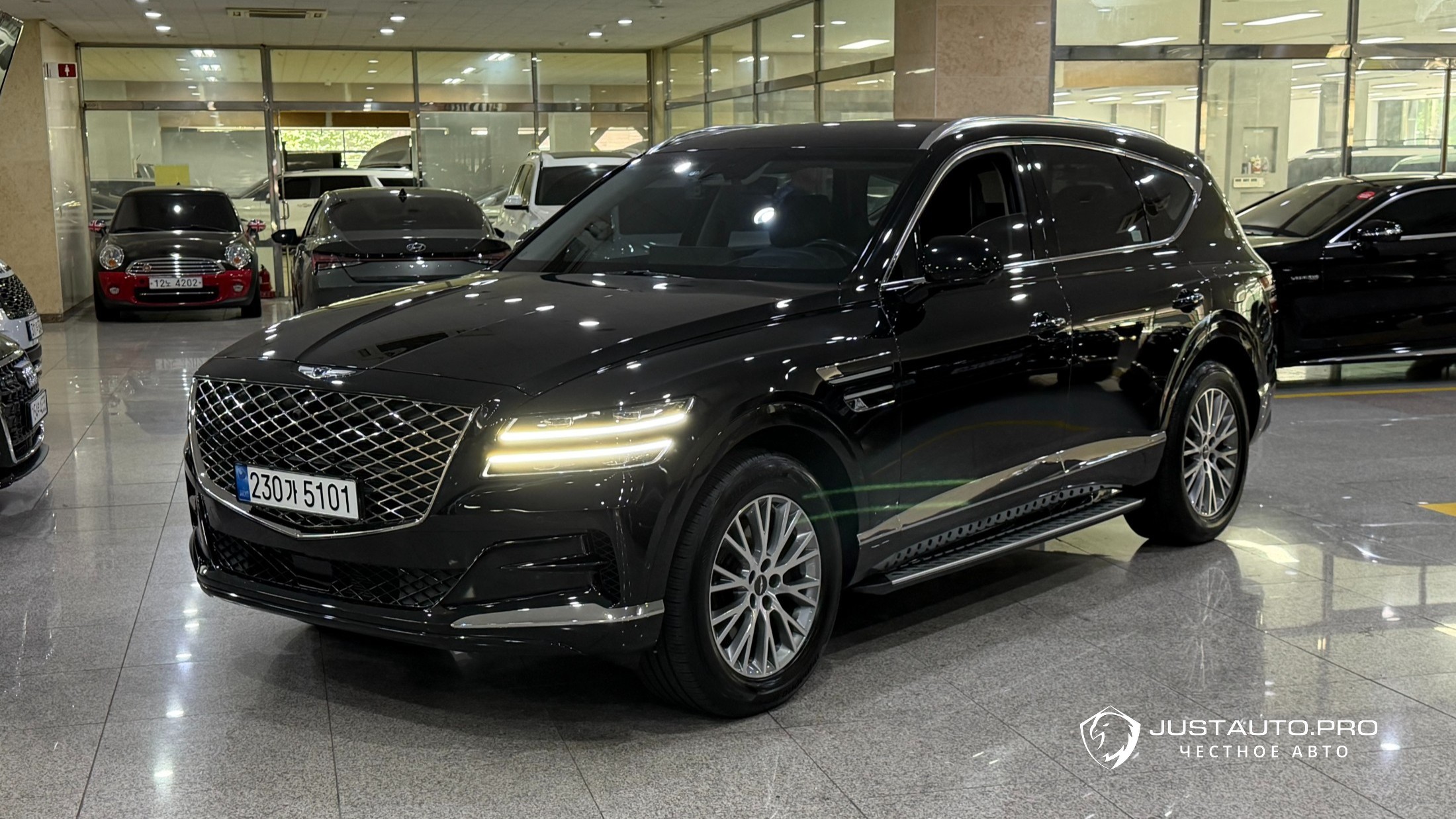 Автомобиль Genesis GV80