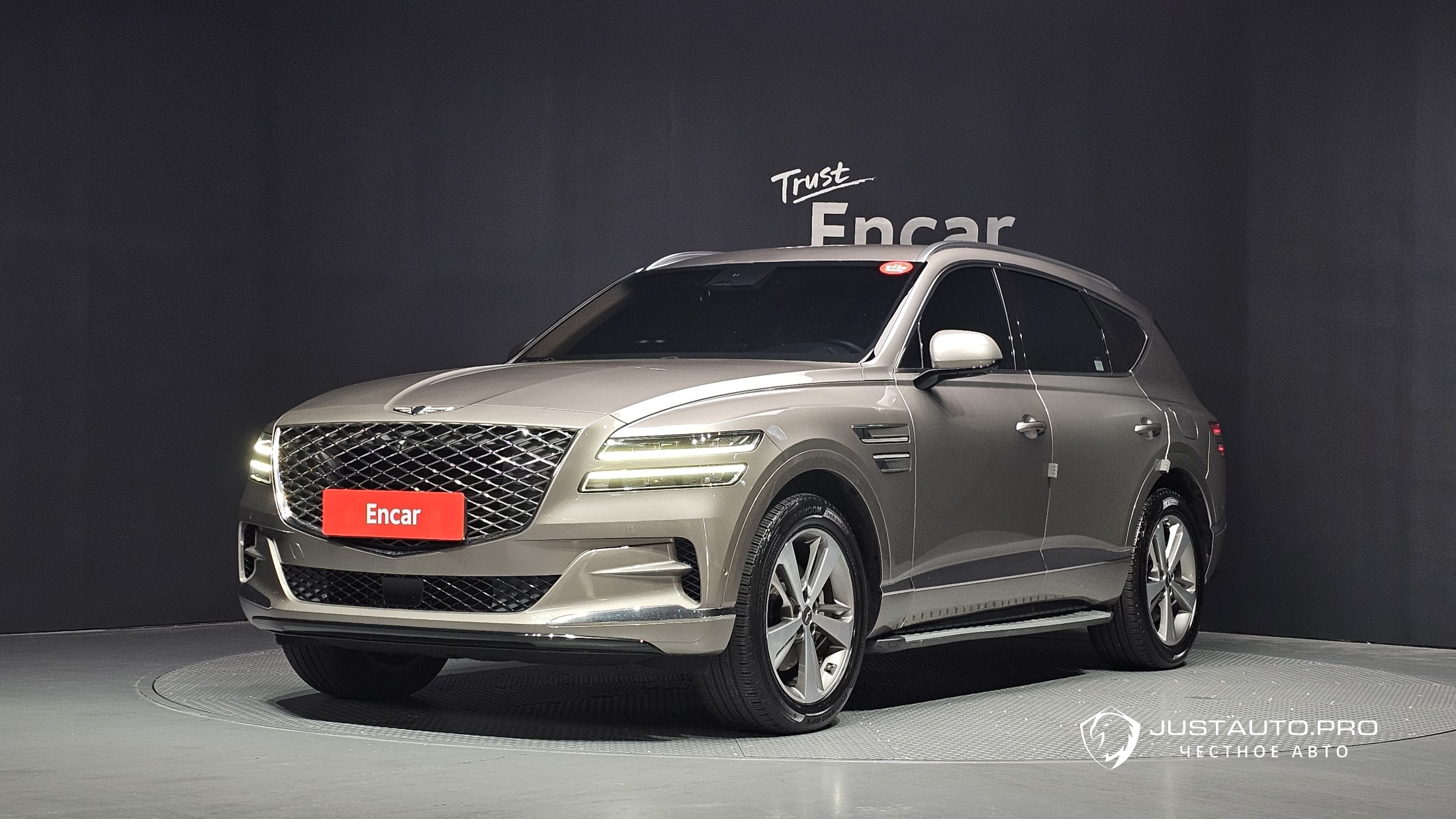 Автомобиль Genesis GV80