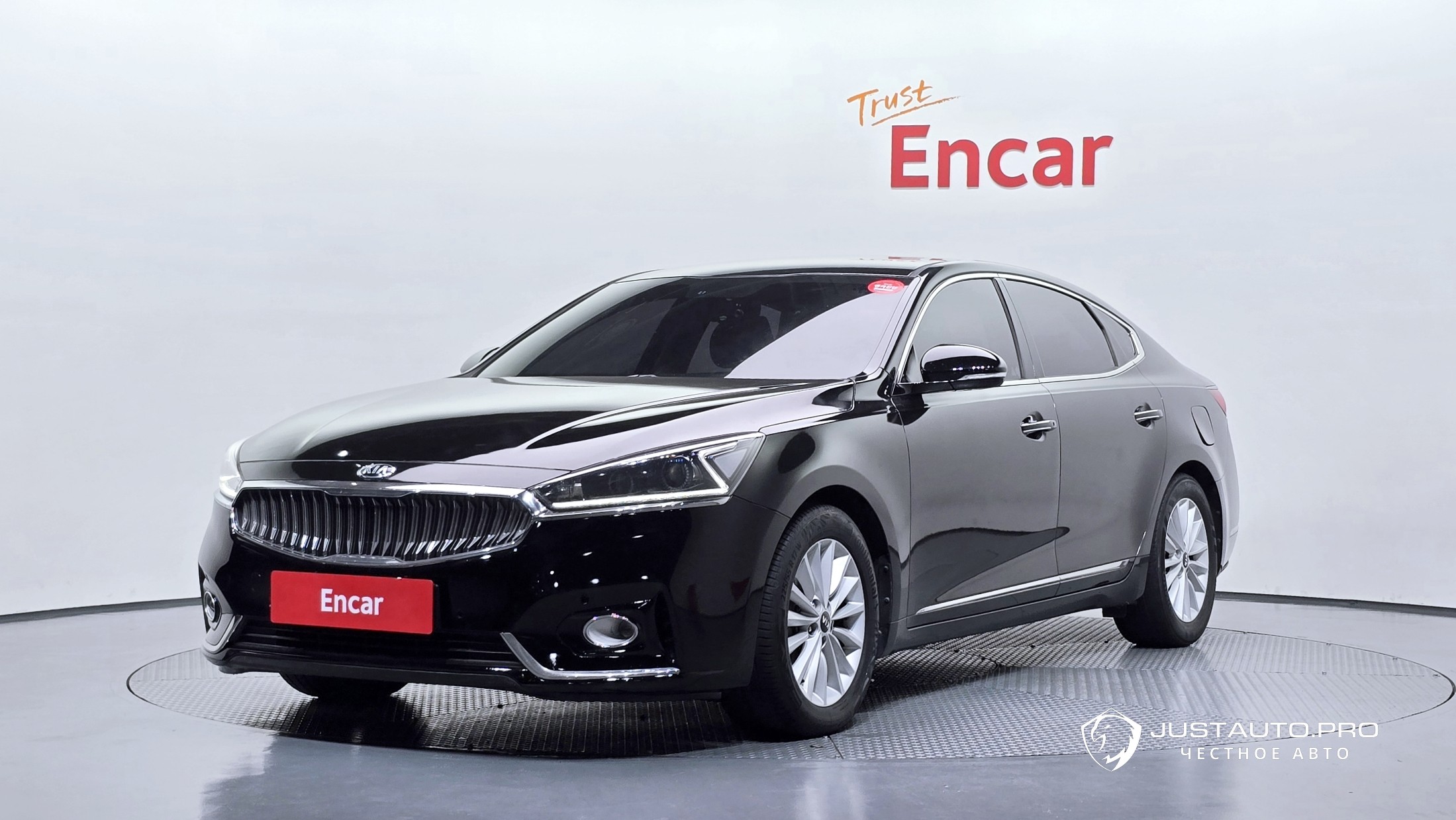 Автомобиль Kia K7