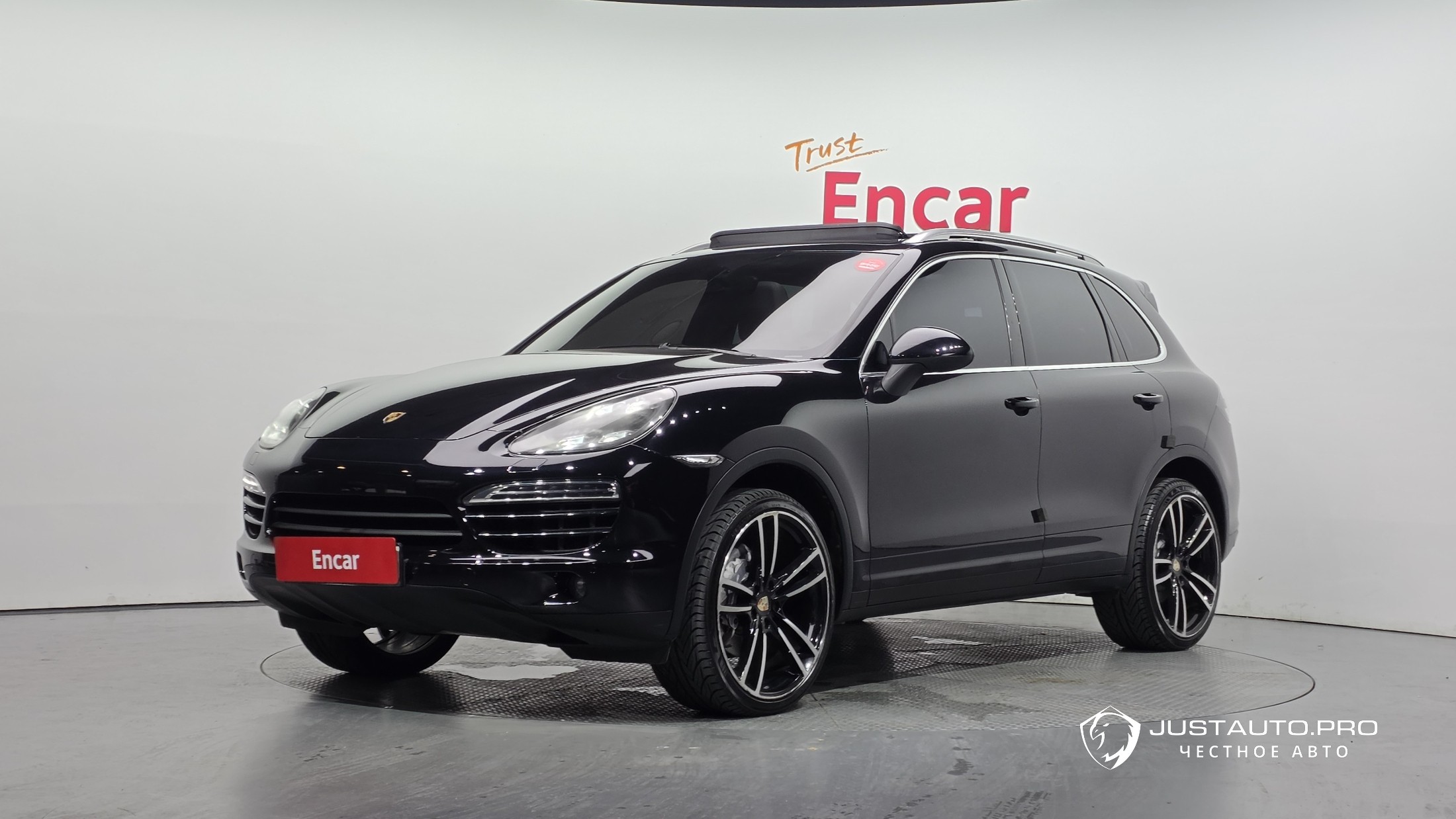 Автомобиль Porsche Cayenne