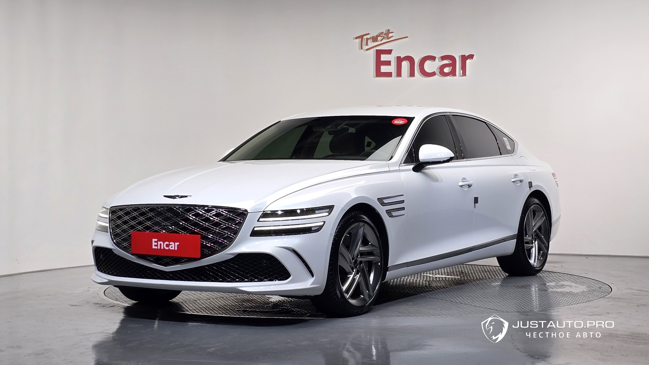 Автомобиль Genesis G80