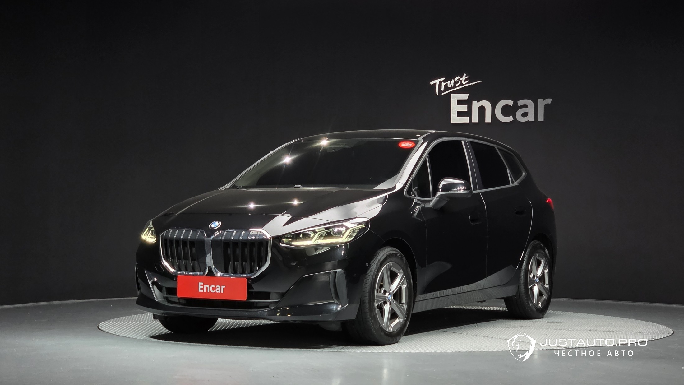 Автомобиль BMW 2-Series