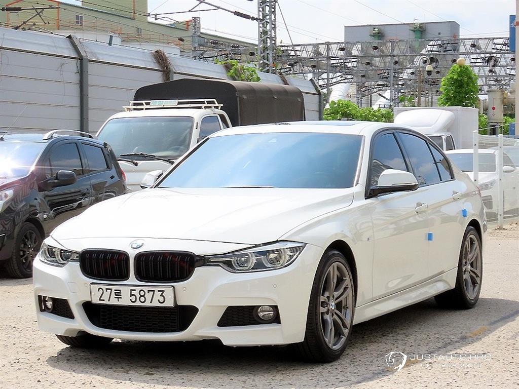 Автомобиль BMW 3-Series