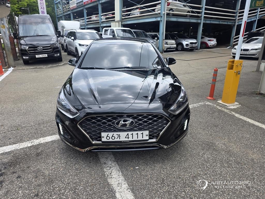 Автомобиль Hyundai Sonata