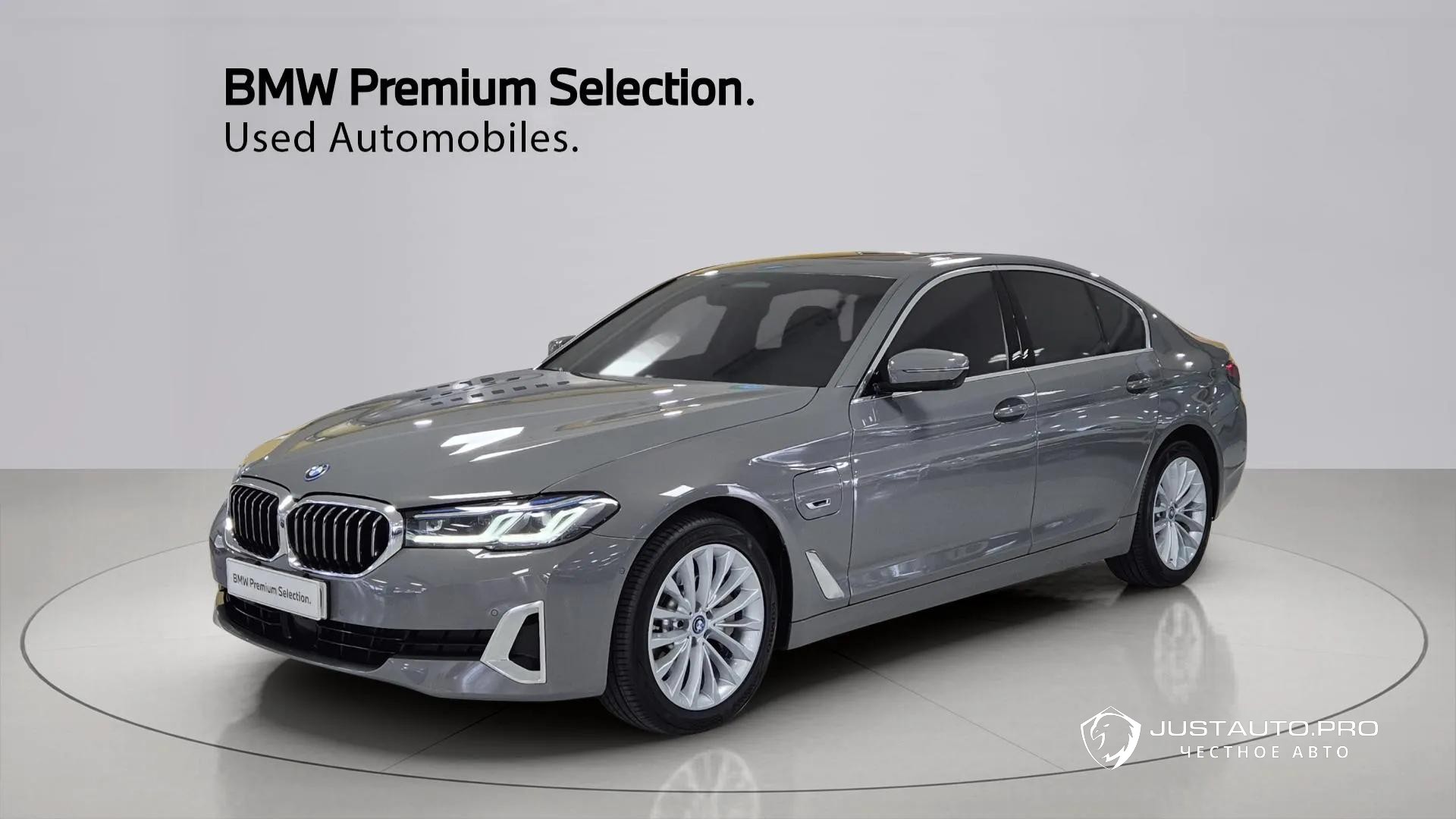 Автомобиль BMW 5-Series