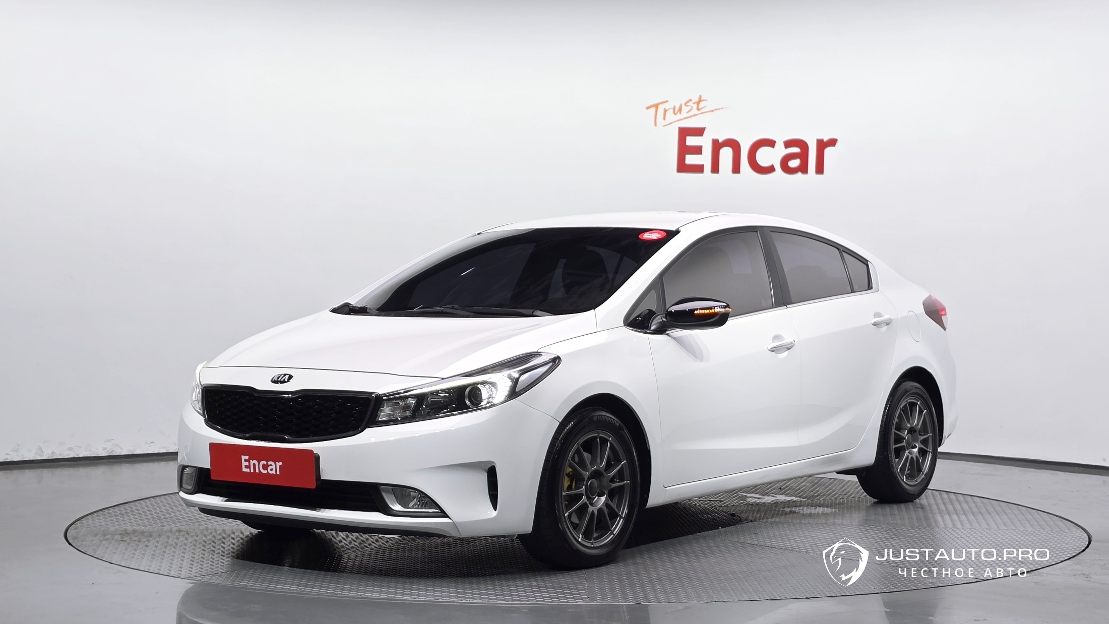 Автомобиль Kia K3