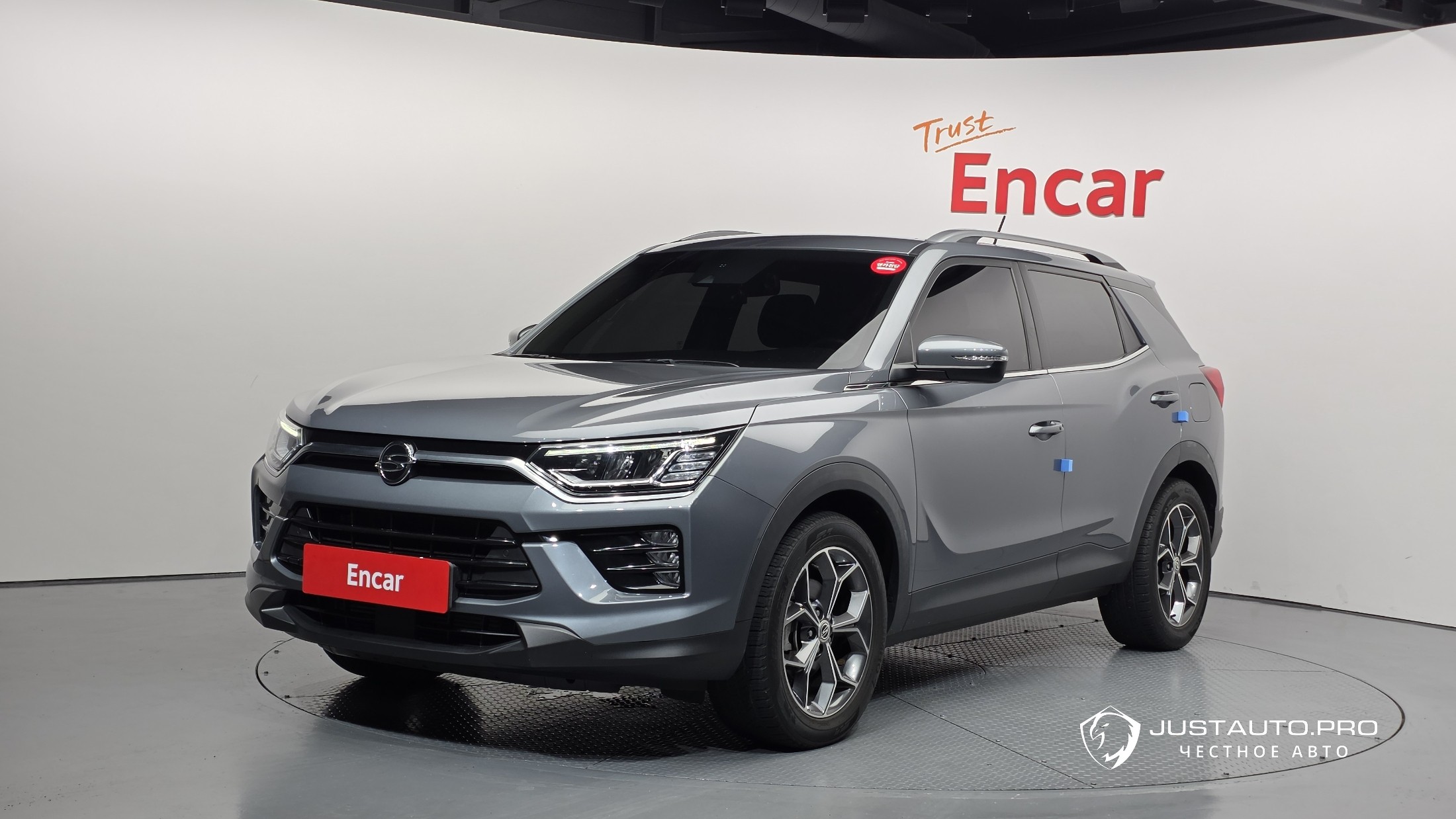 Автомобиль KG_Mobility_Ssangyong KORANDO