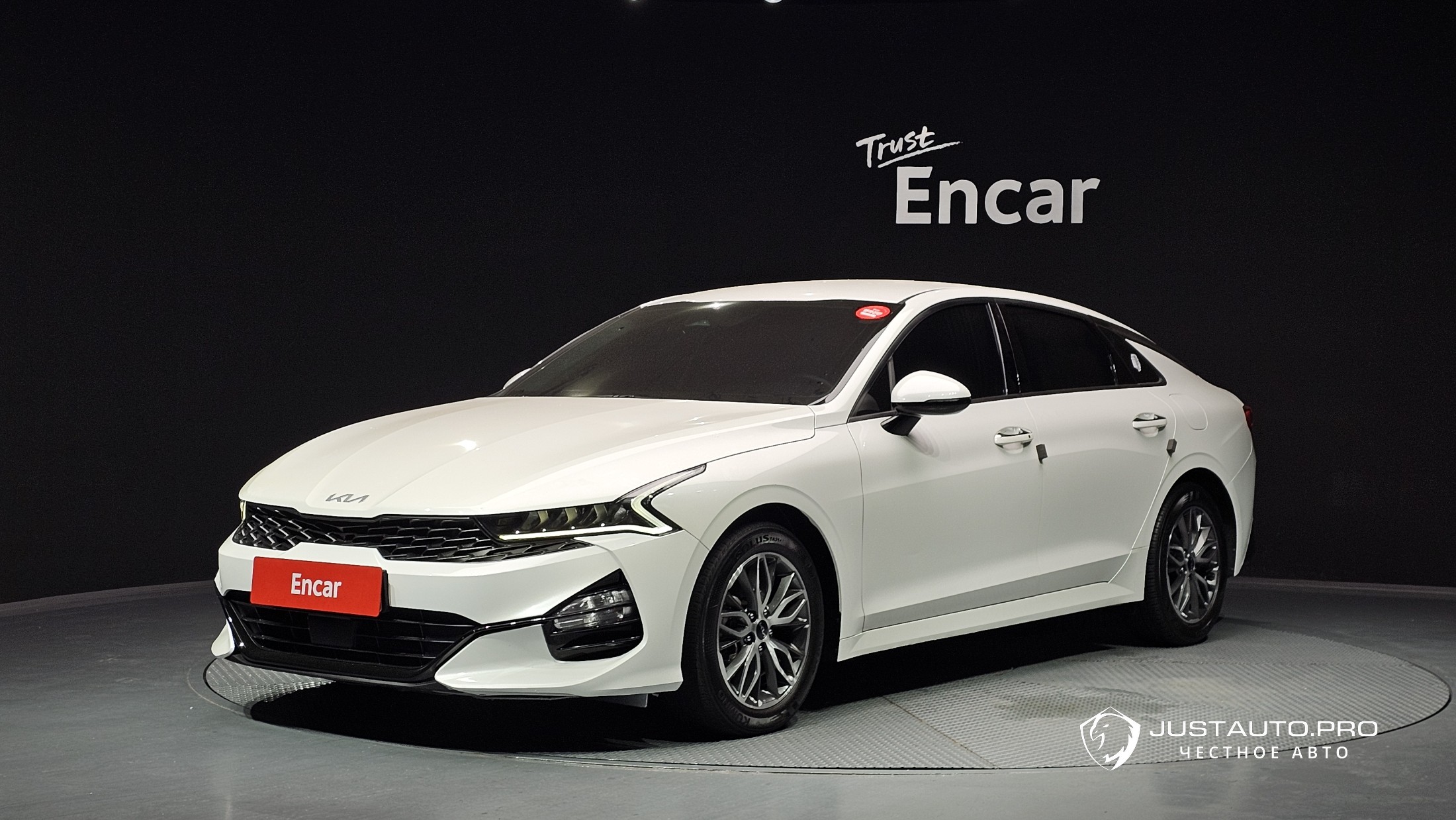 Автомобиль Kia K5