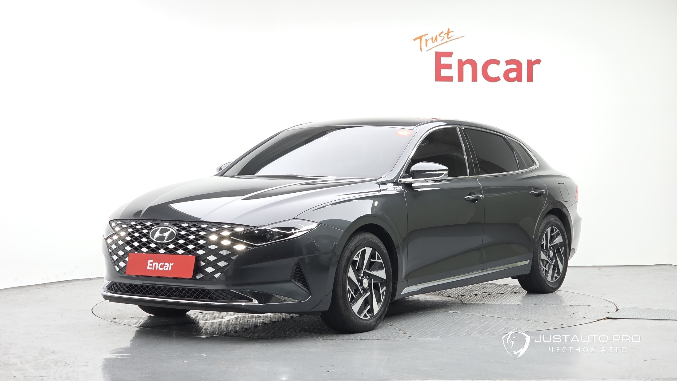 Автомобиль Hyundai Grandeur