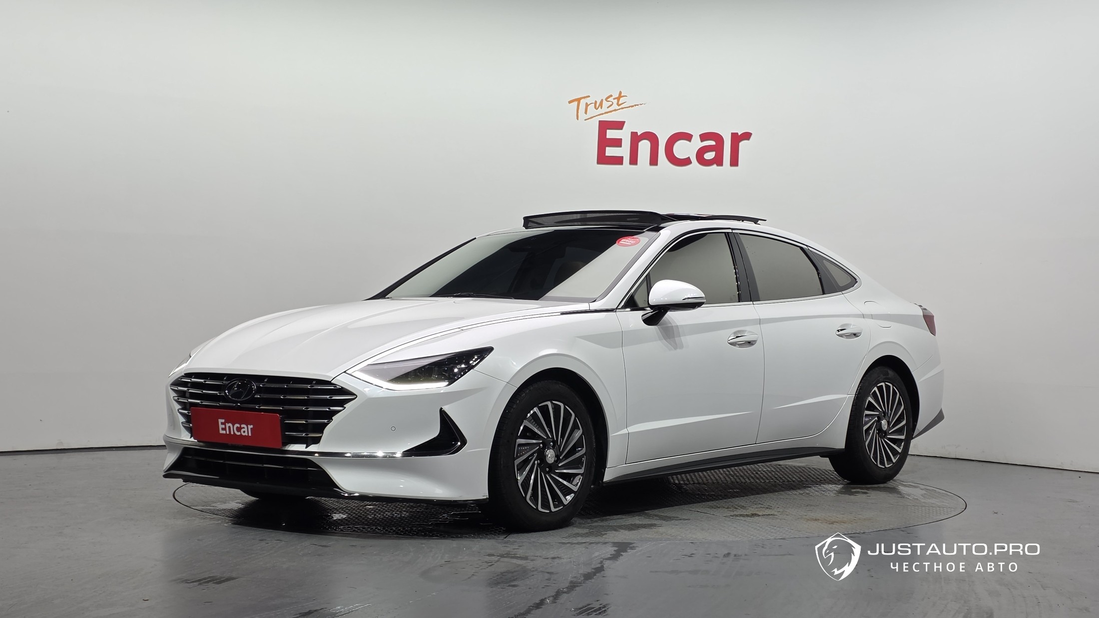 Автомобиль Hyundai Sonata