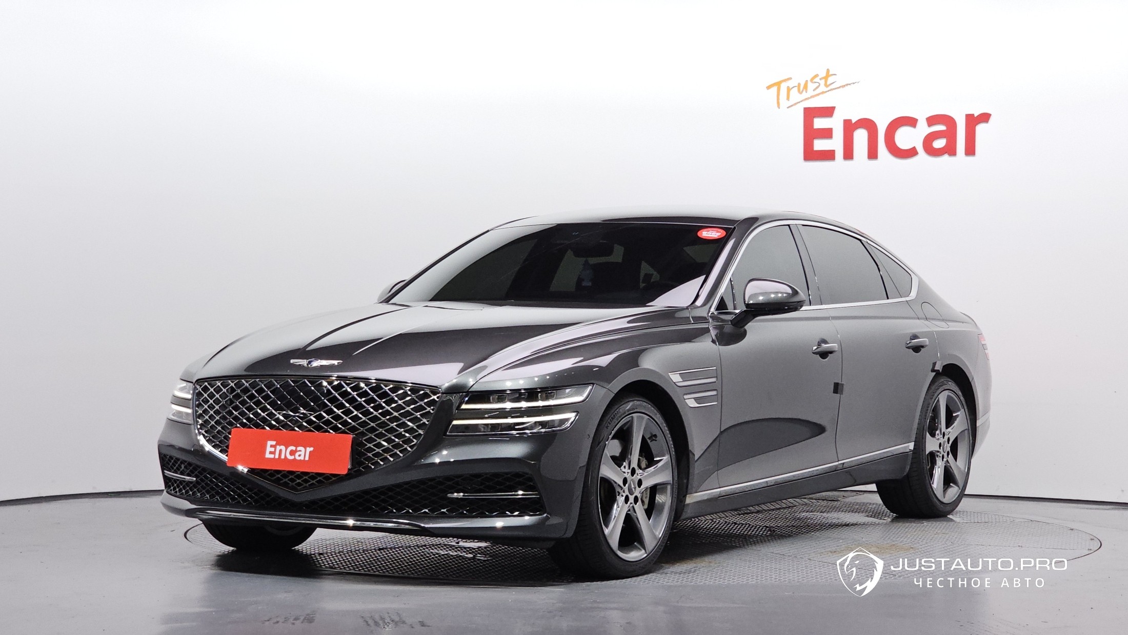 Автомобиль Genesis G80