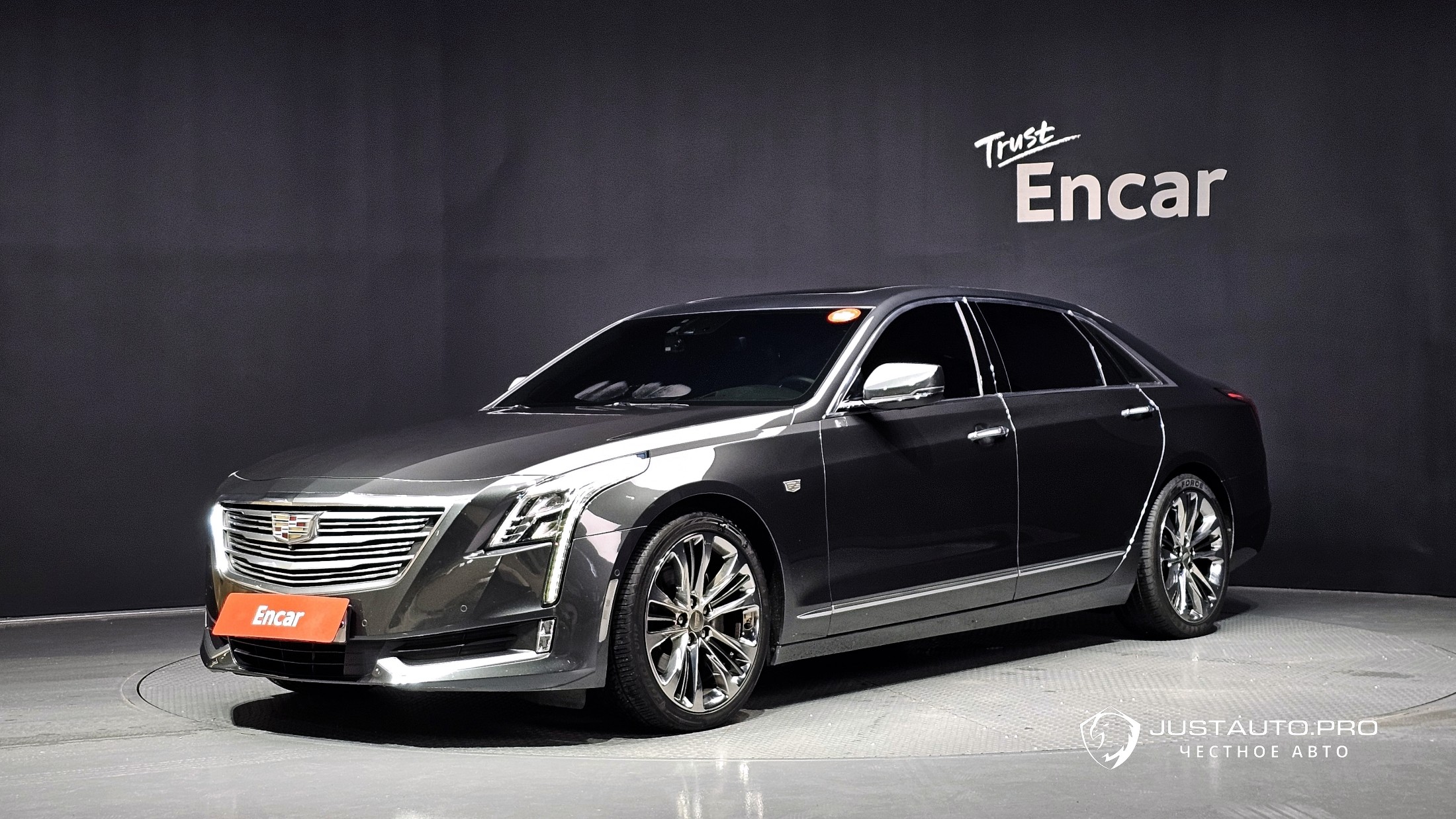 Автомобиль Cadillac CT6