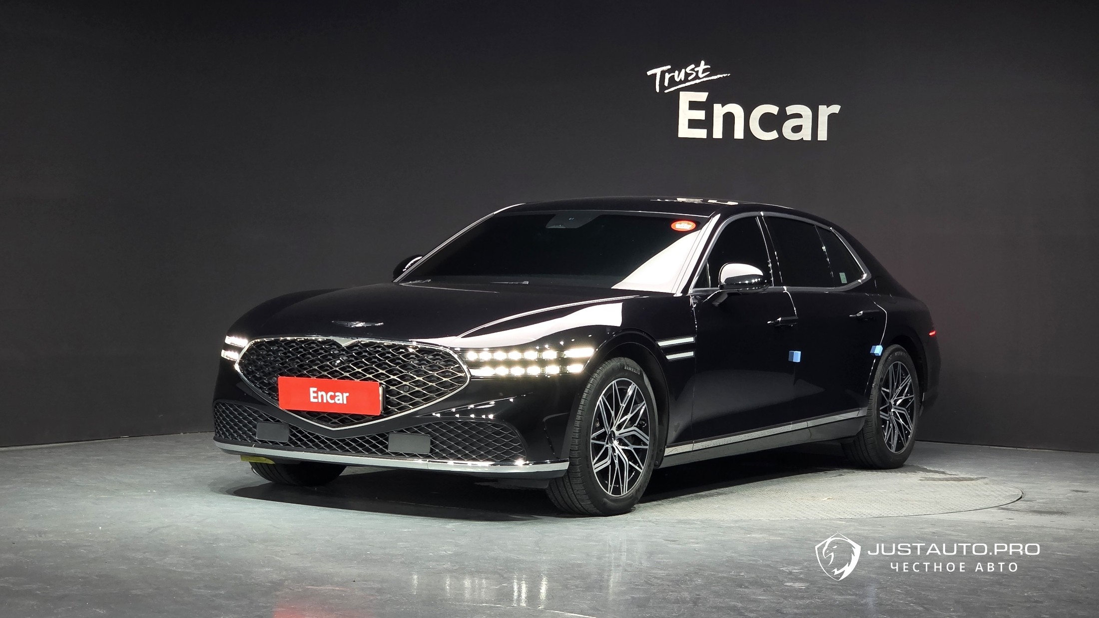 Автомобиль Genesis G90