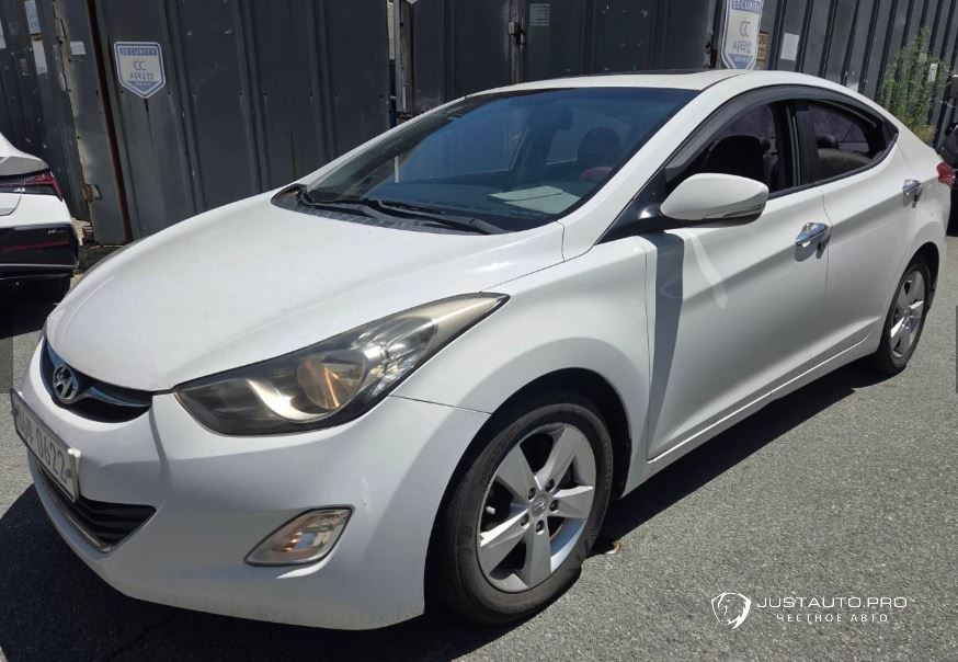 Автомобиль Hyundai AVANTE
