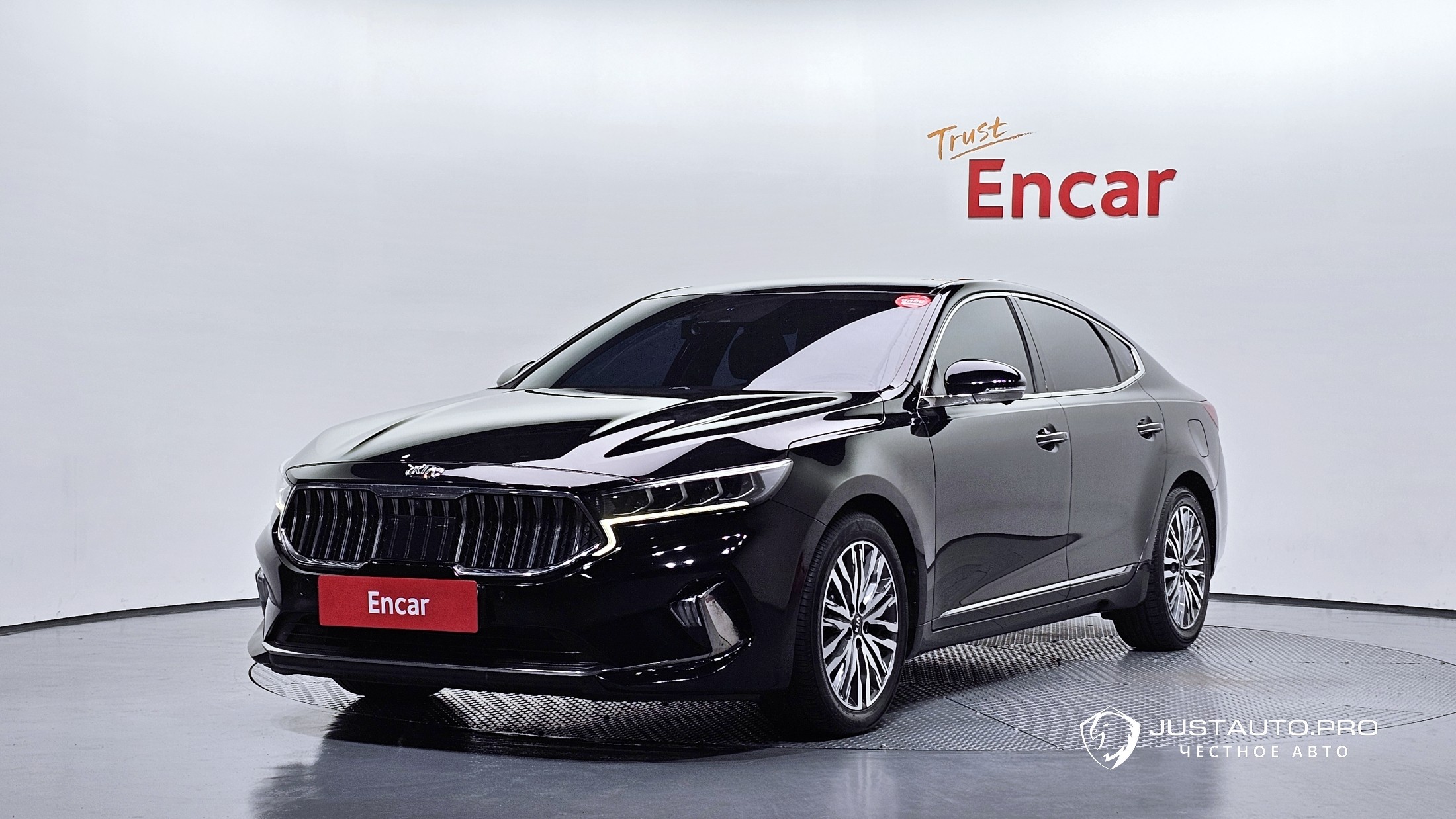 Автомобиль Kia K7