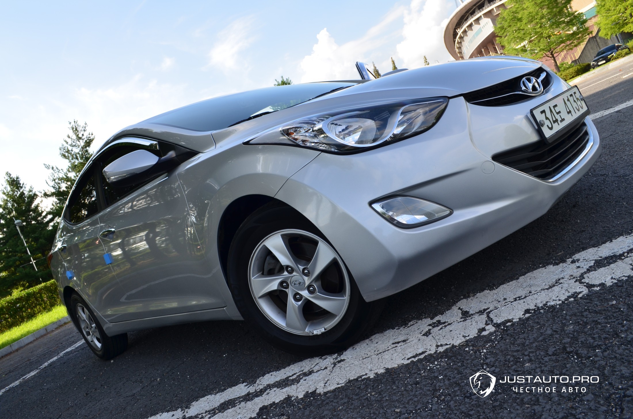 Автомобиль Hyundai AVANTE
