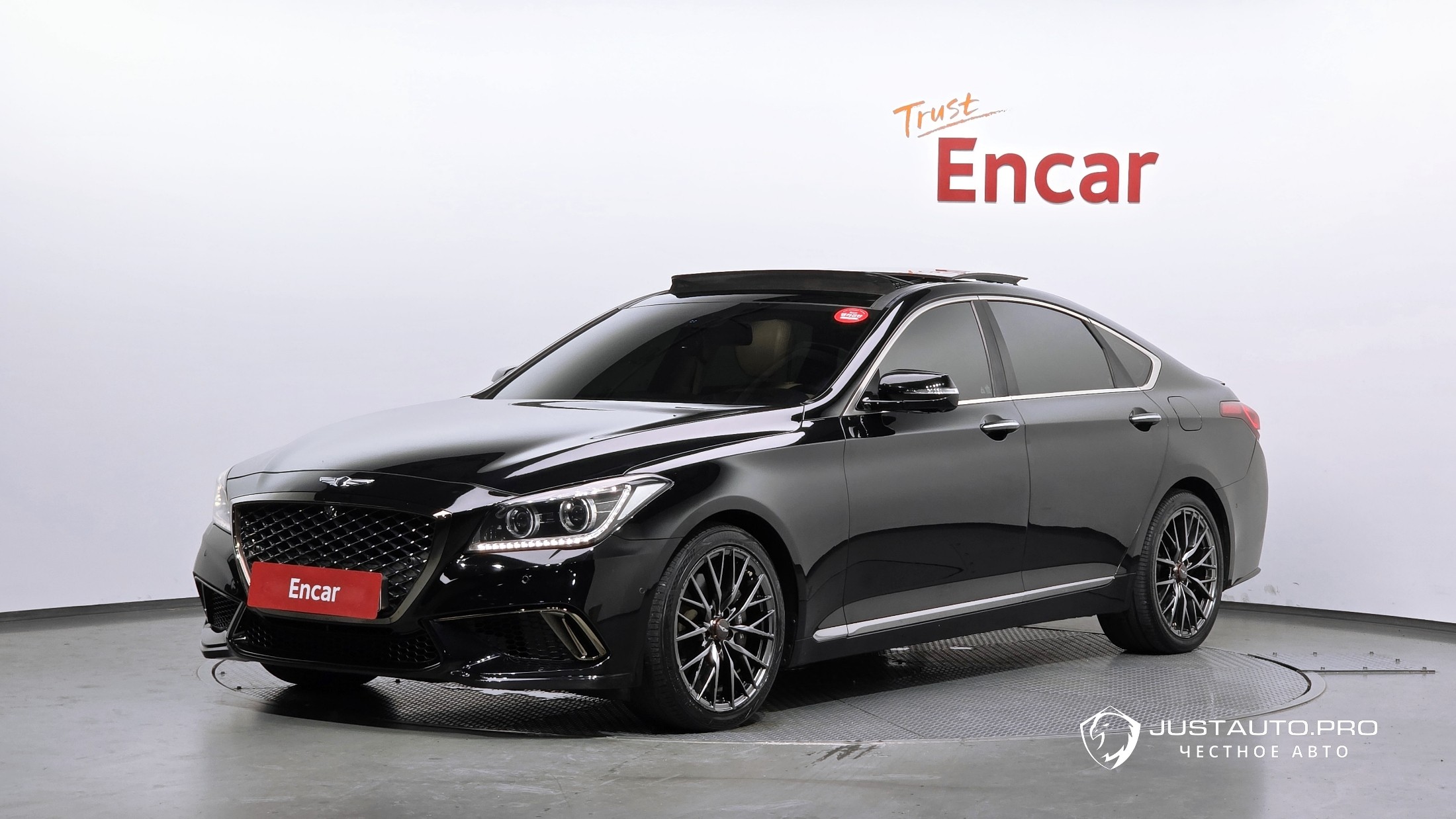 Автомобиль Hyundai Genesis