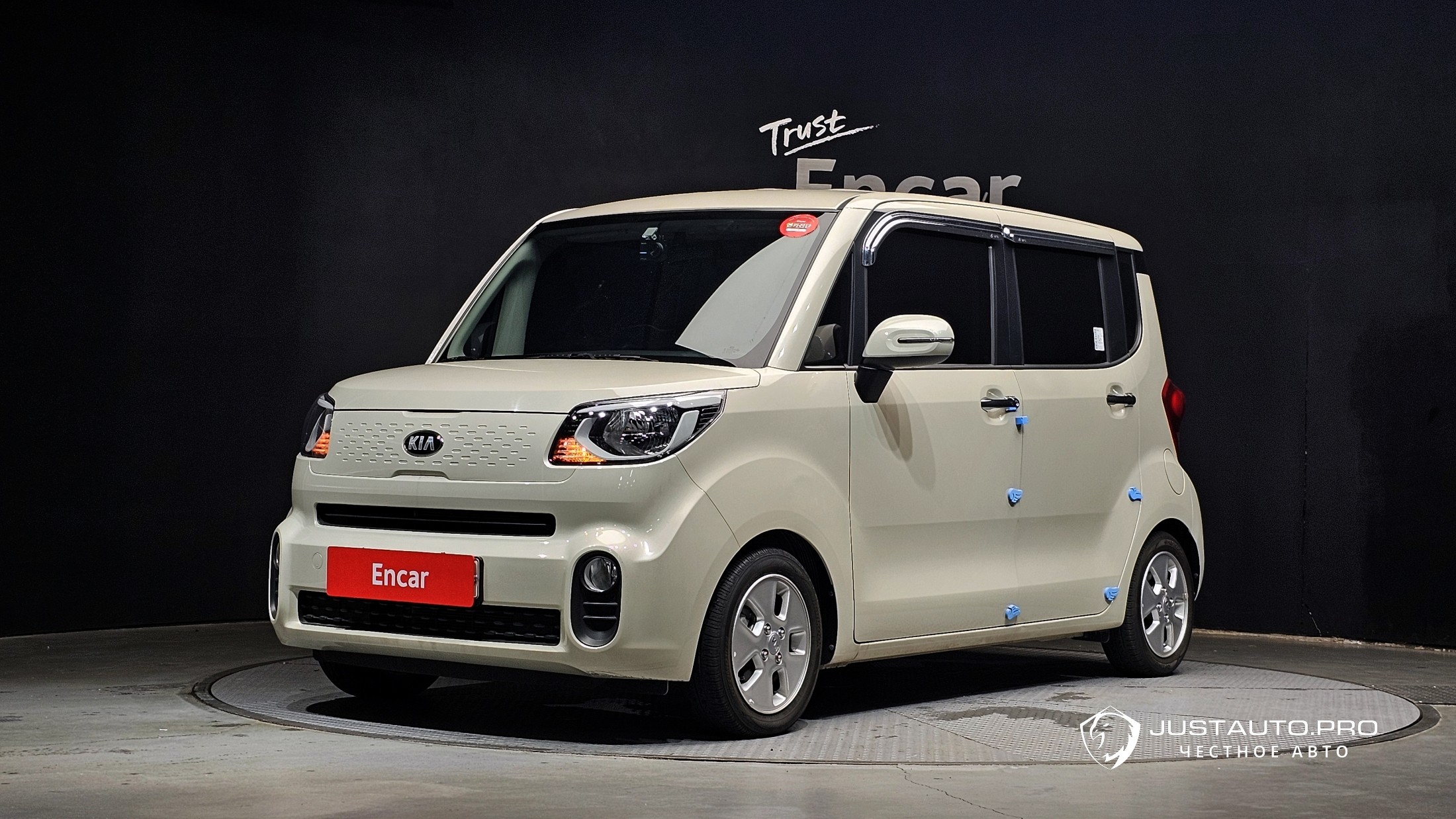 Автомобиль Kia RAY