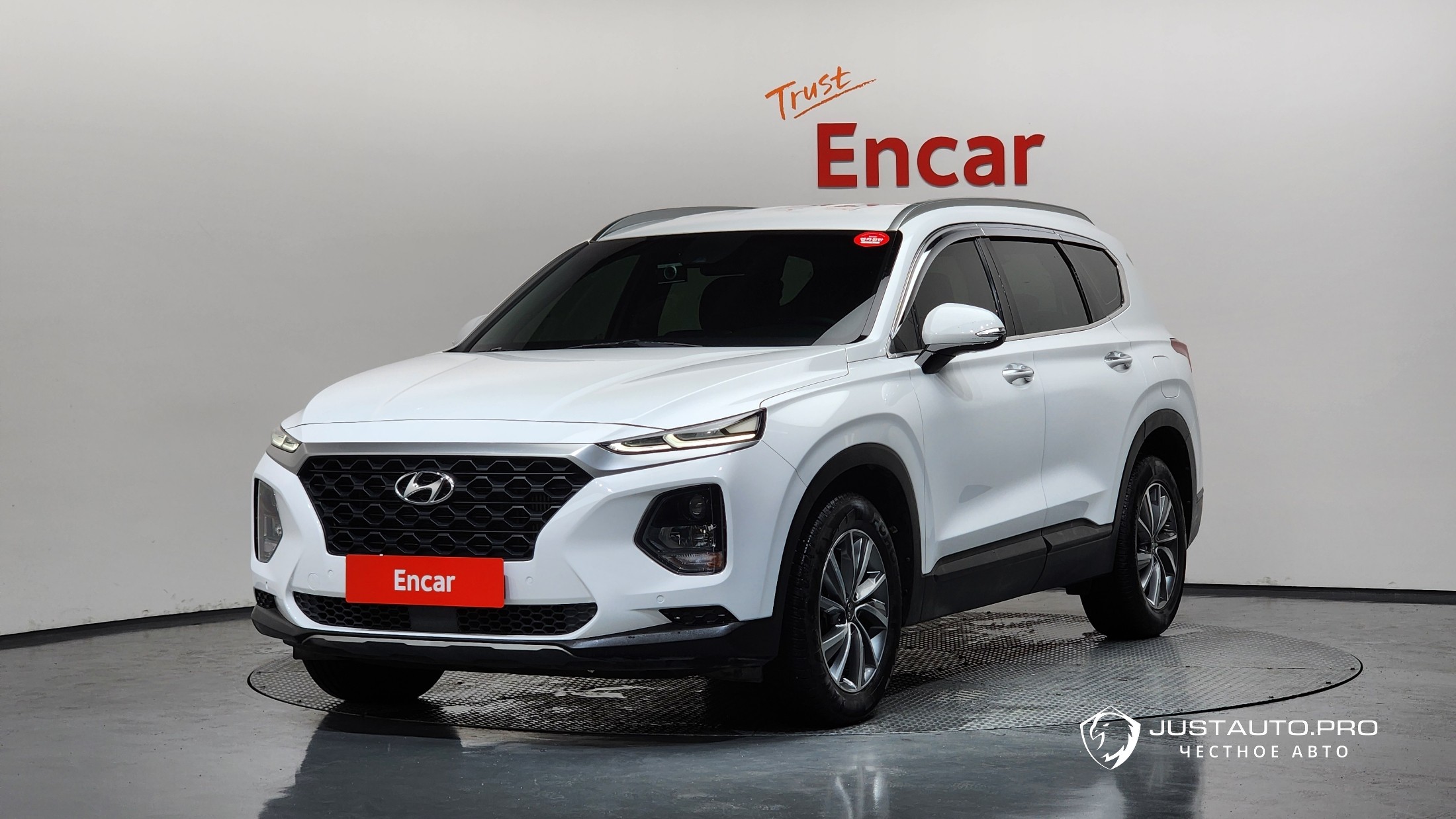 Автомобиль Hyundai Santafe