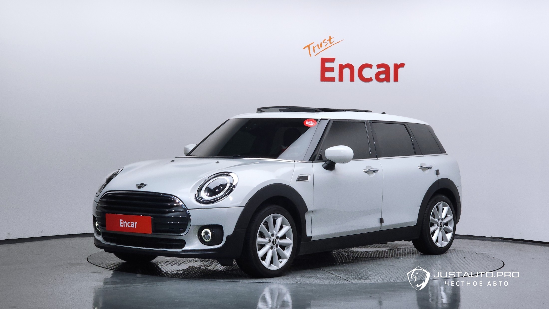 Автомобиль Mini Clubman