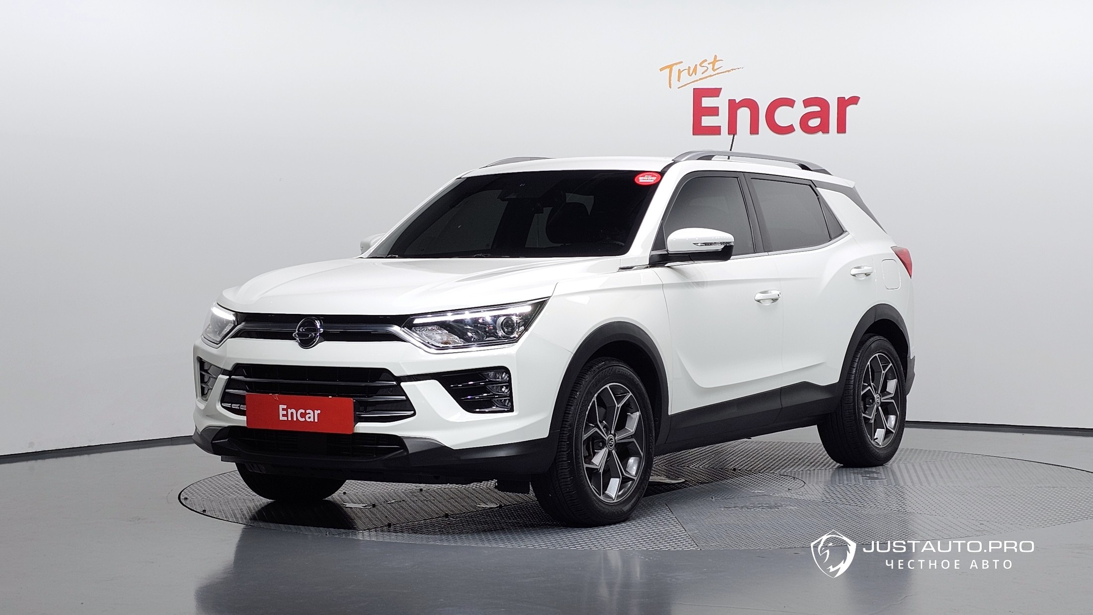 Автомобиль KG_Mobility_Ssangyong KORANDO