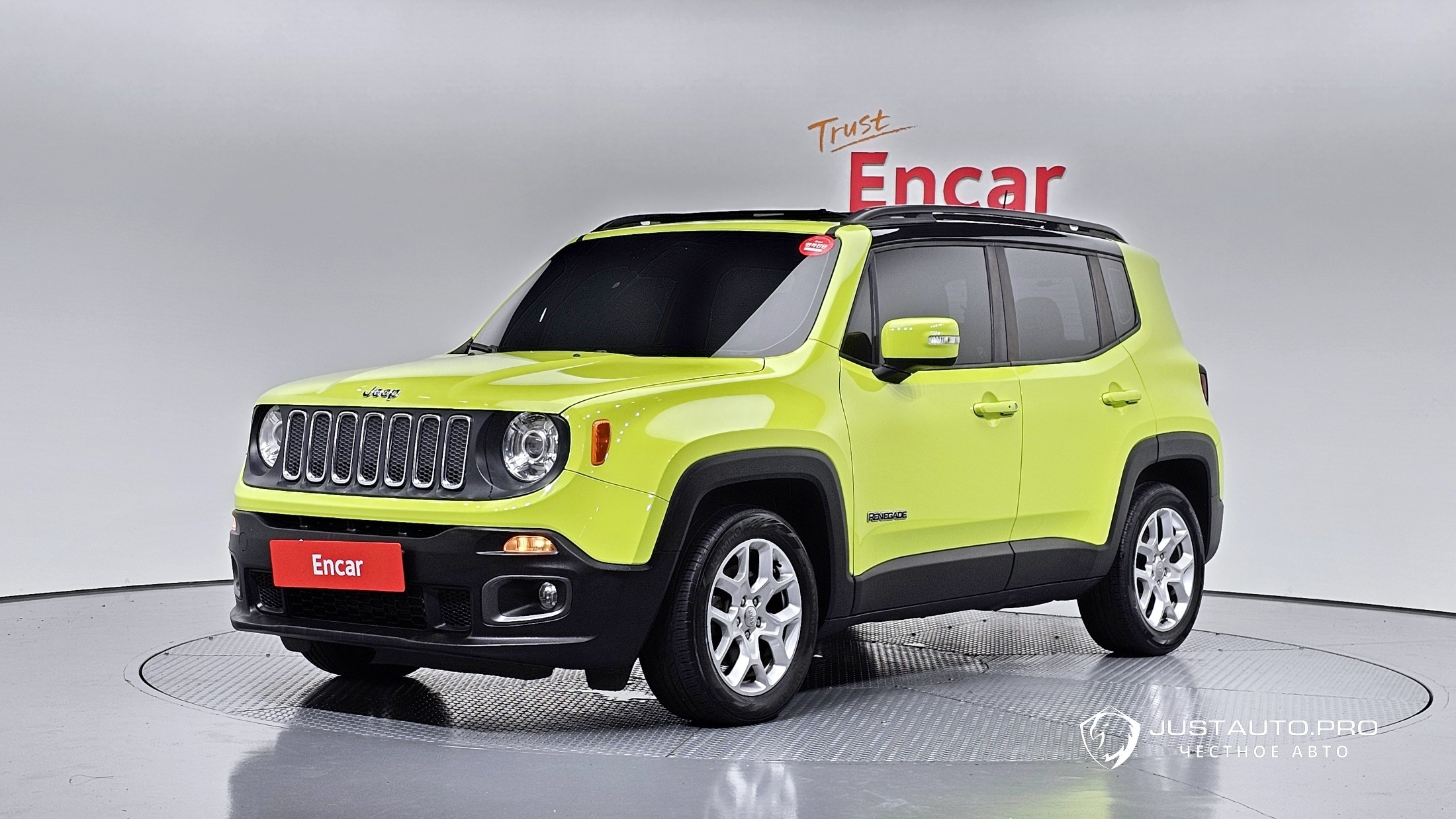 Автомобиль Jeep Renegade