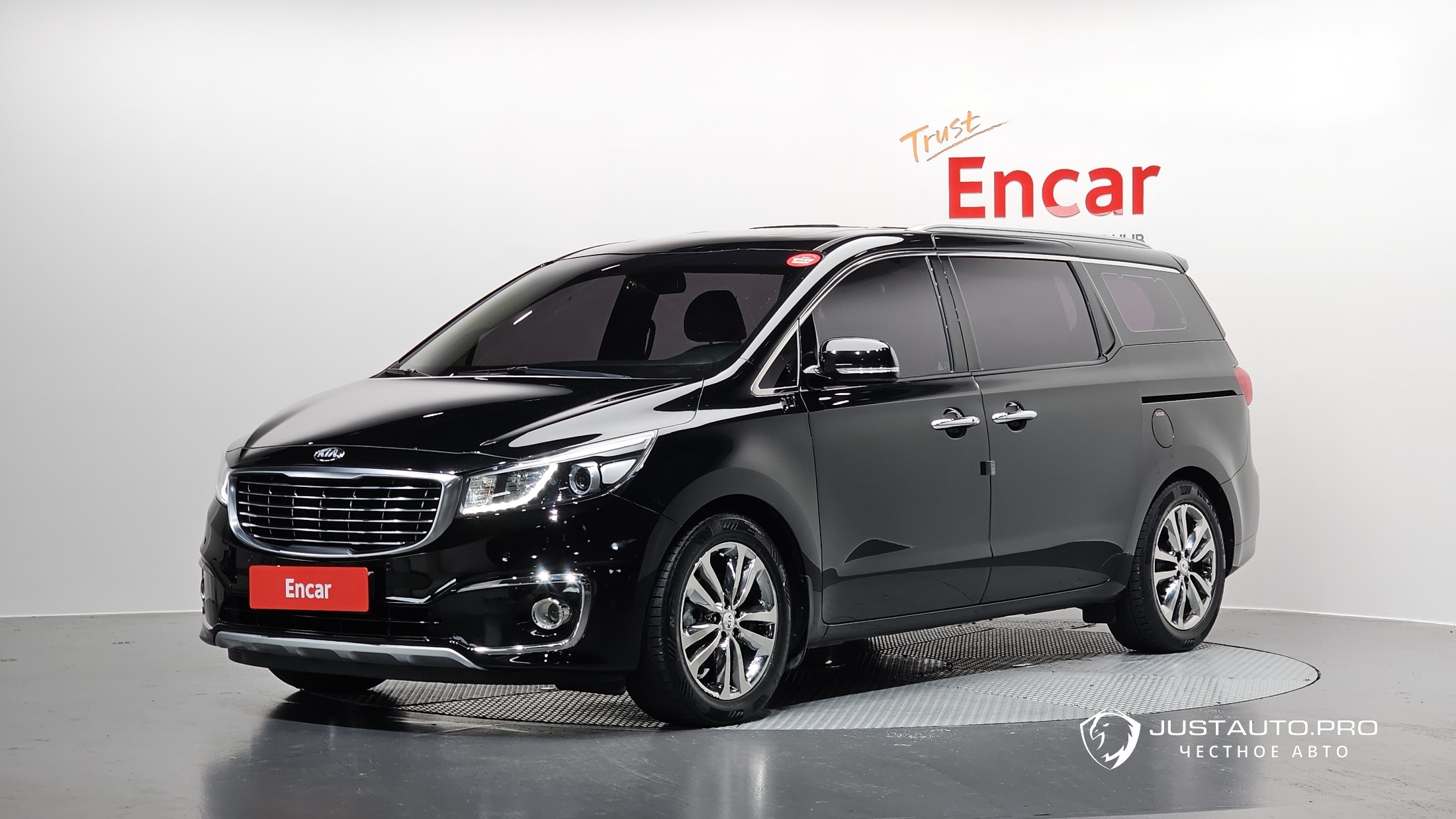 Автомобиль Kia Canival