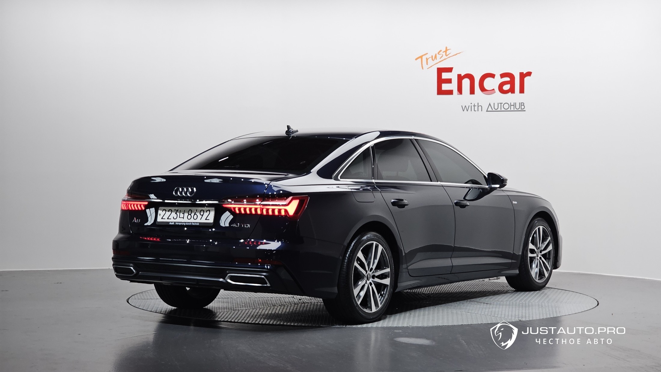 Автомобиль Audi A6