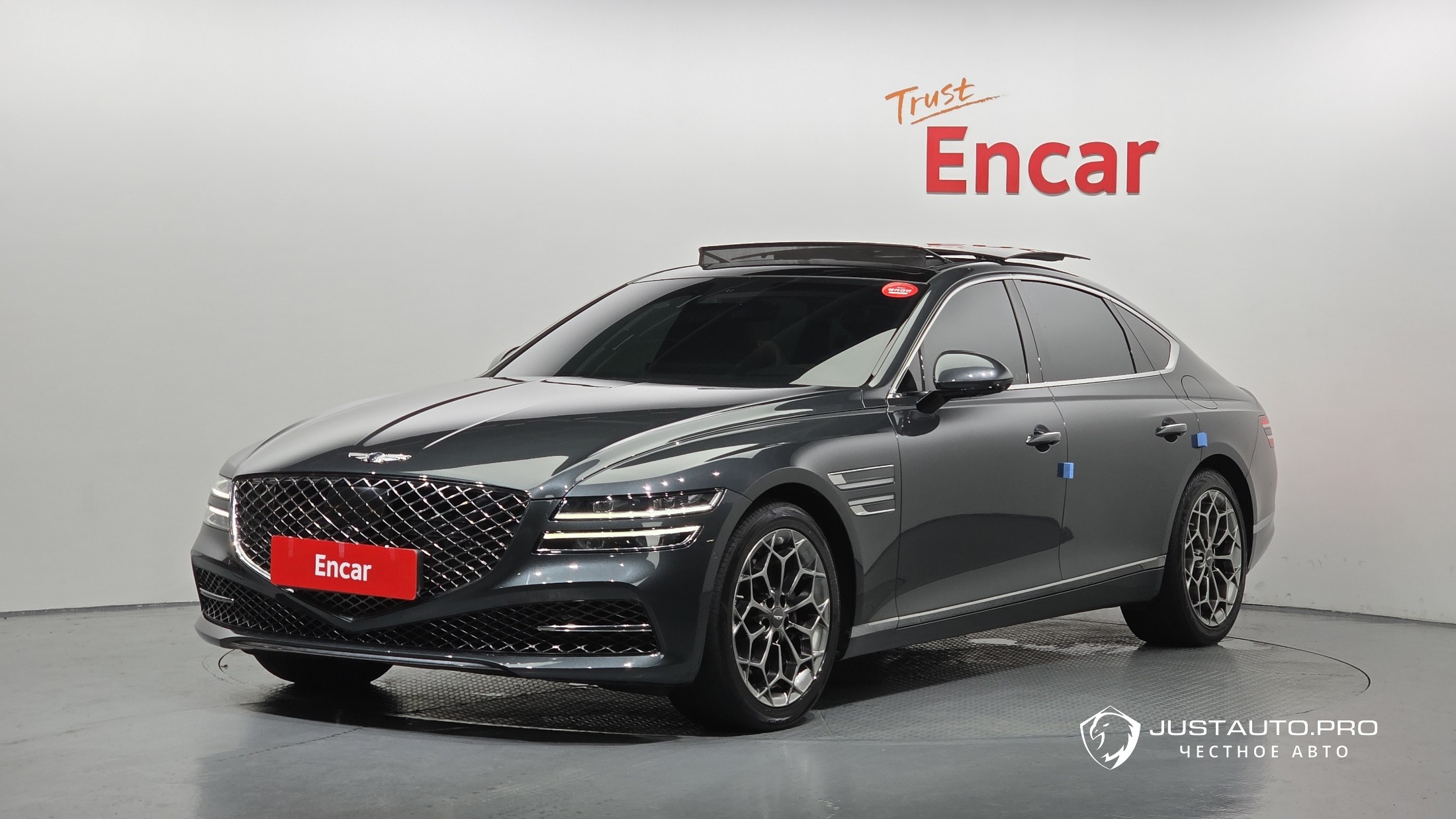 Автомобиль Genesis G80