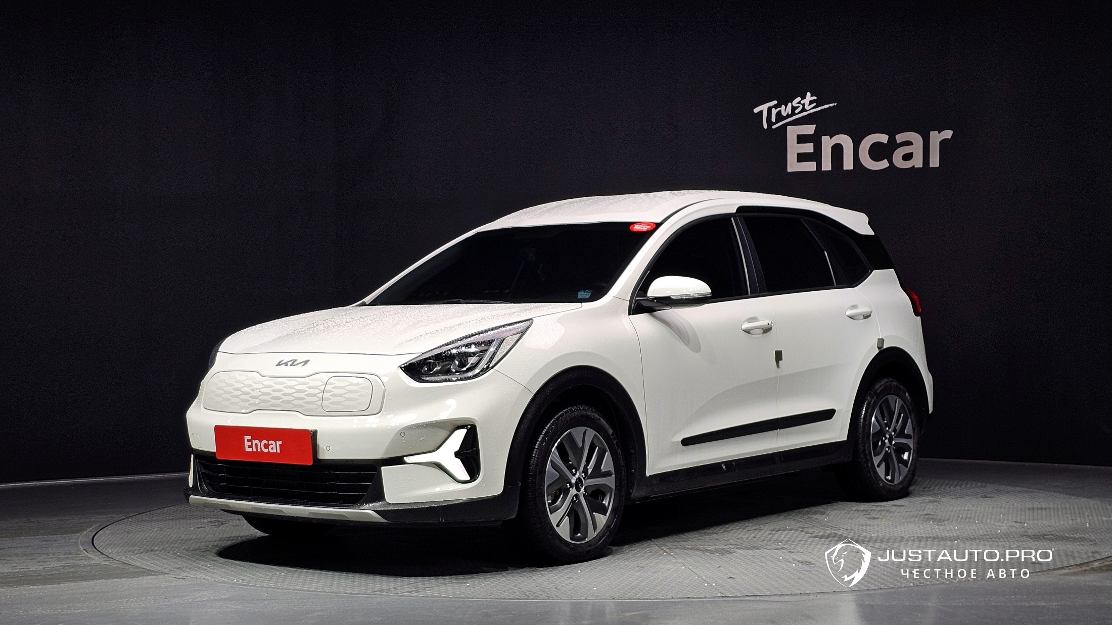 Автомобиль Kia Niro