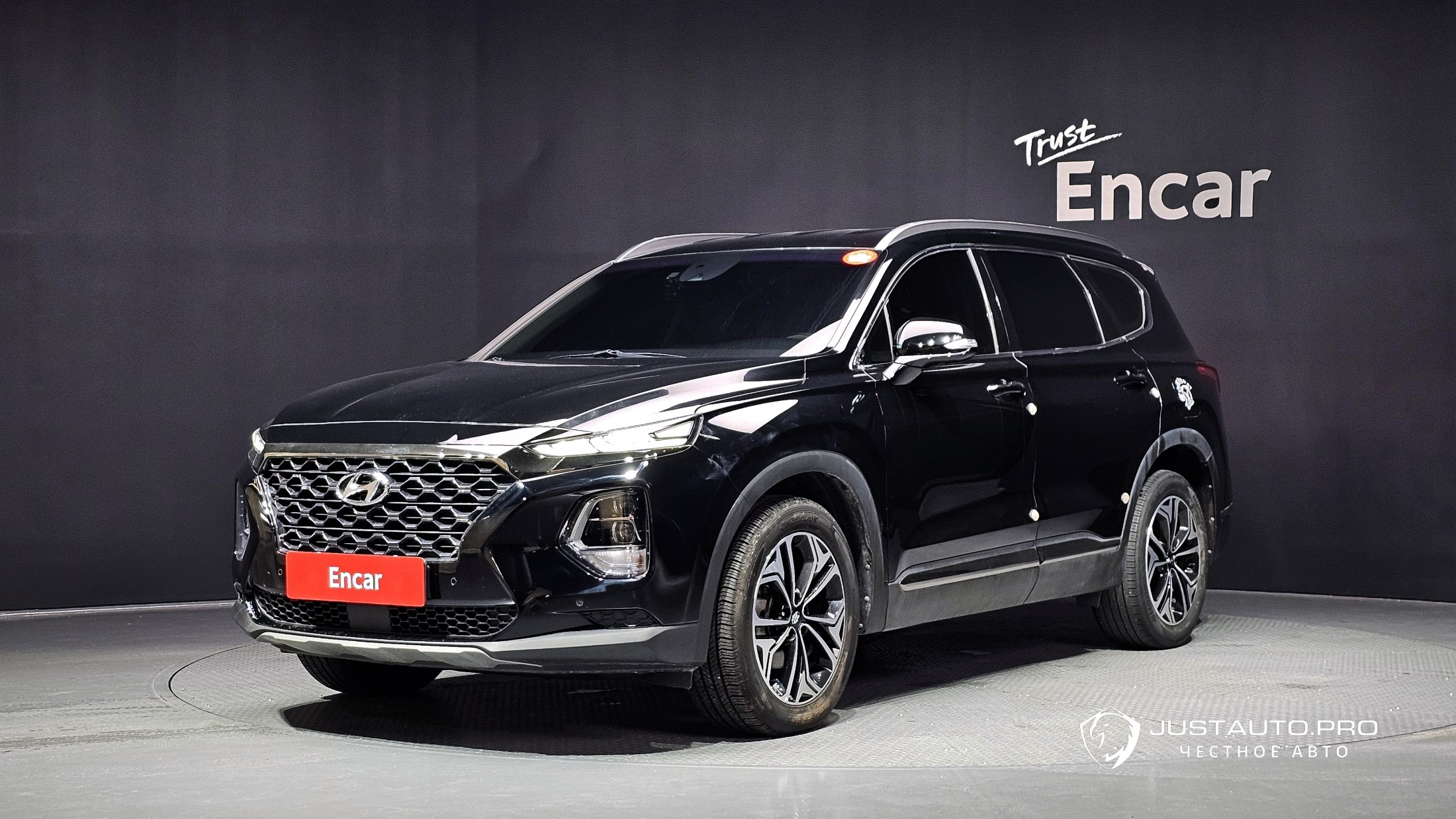 Автомобиль Hyundai Santafe