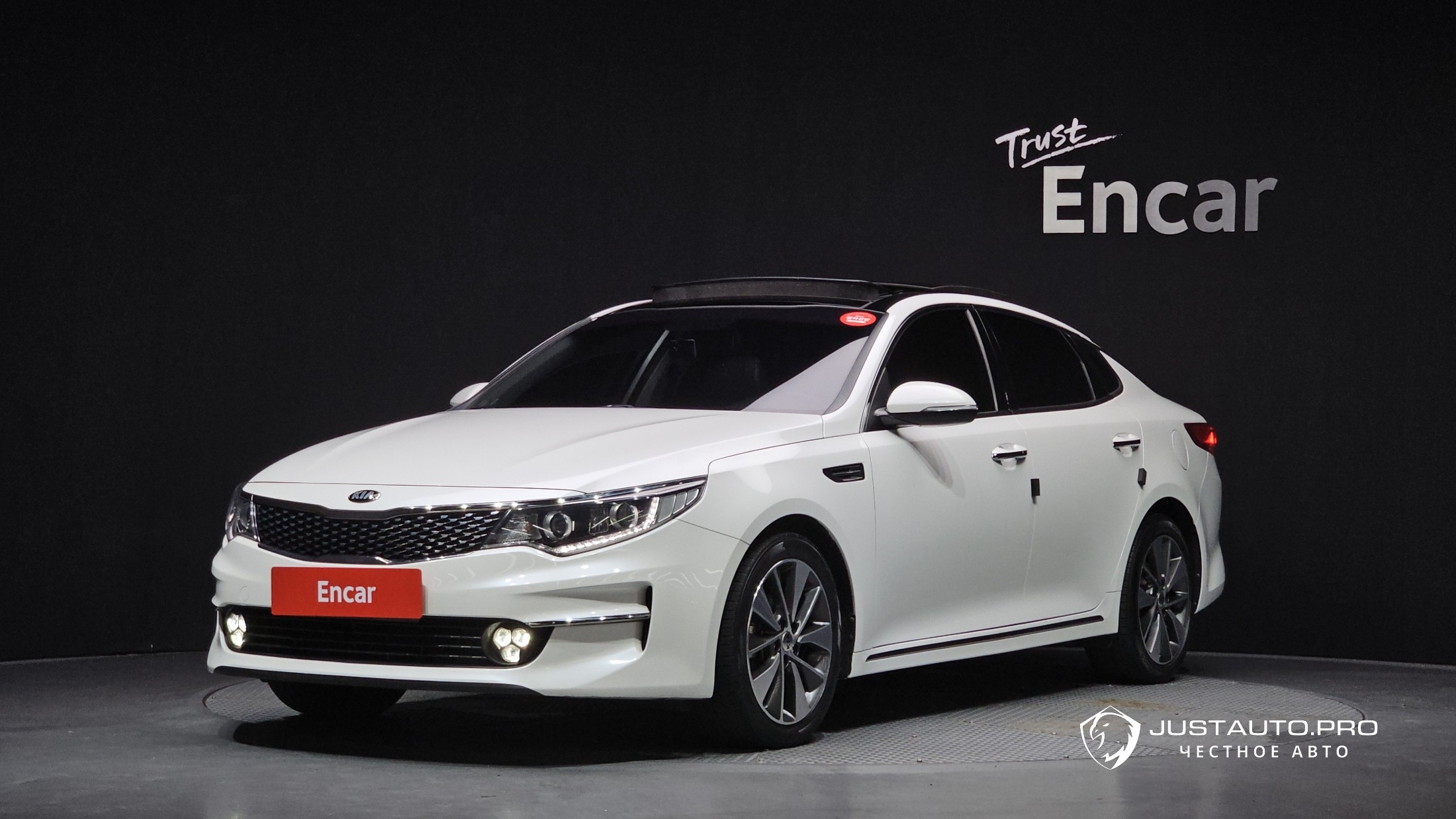 Автомобиль Kia K5