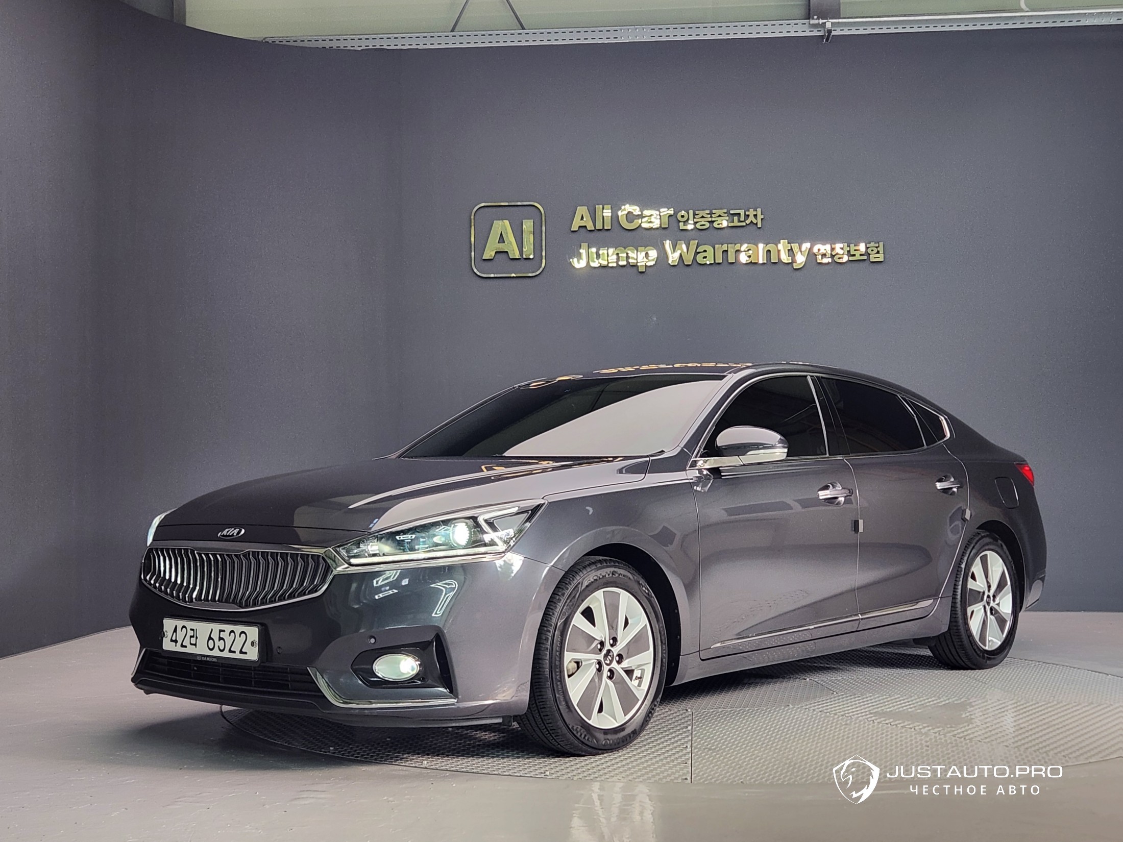Автомобиль Kia K7