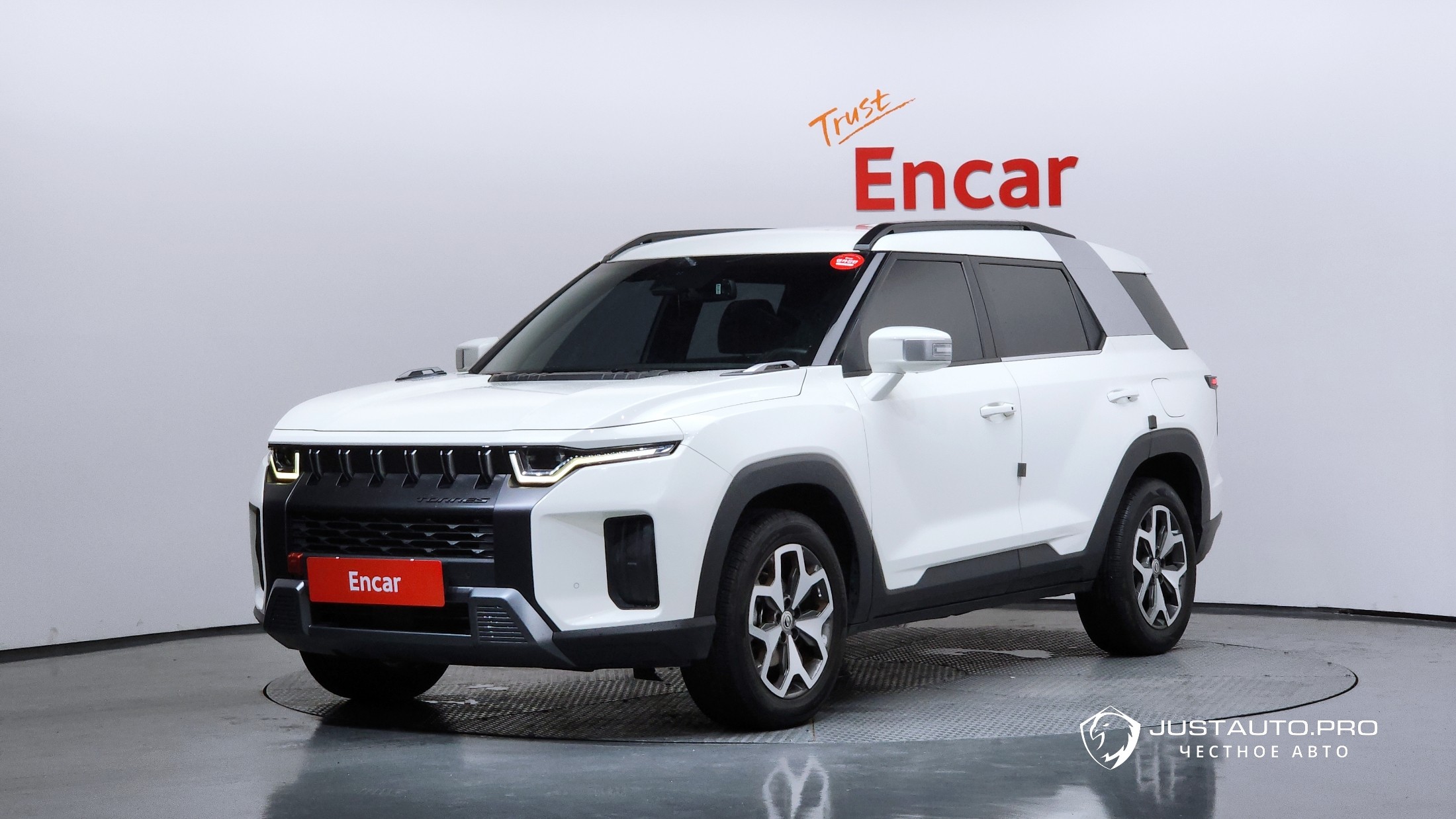 Автомобиль KG_Mobility_Ssangyong Torres
