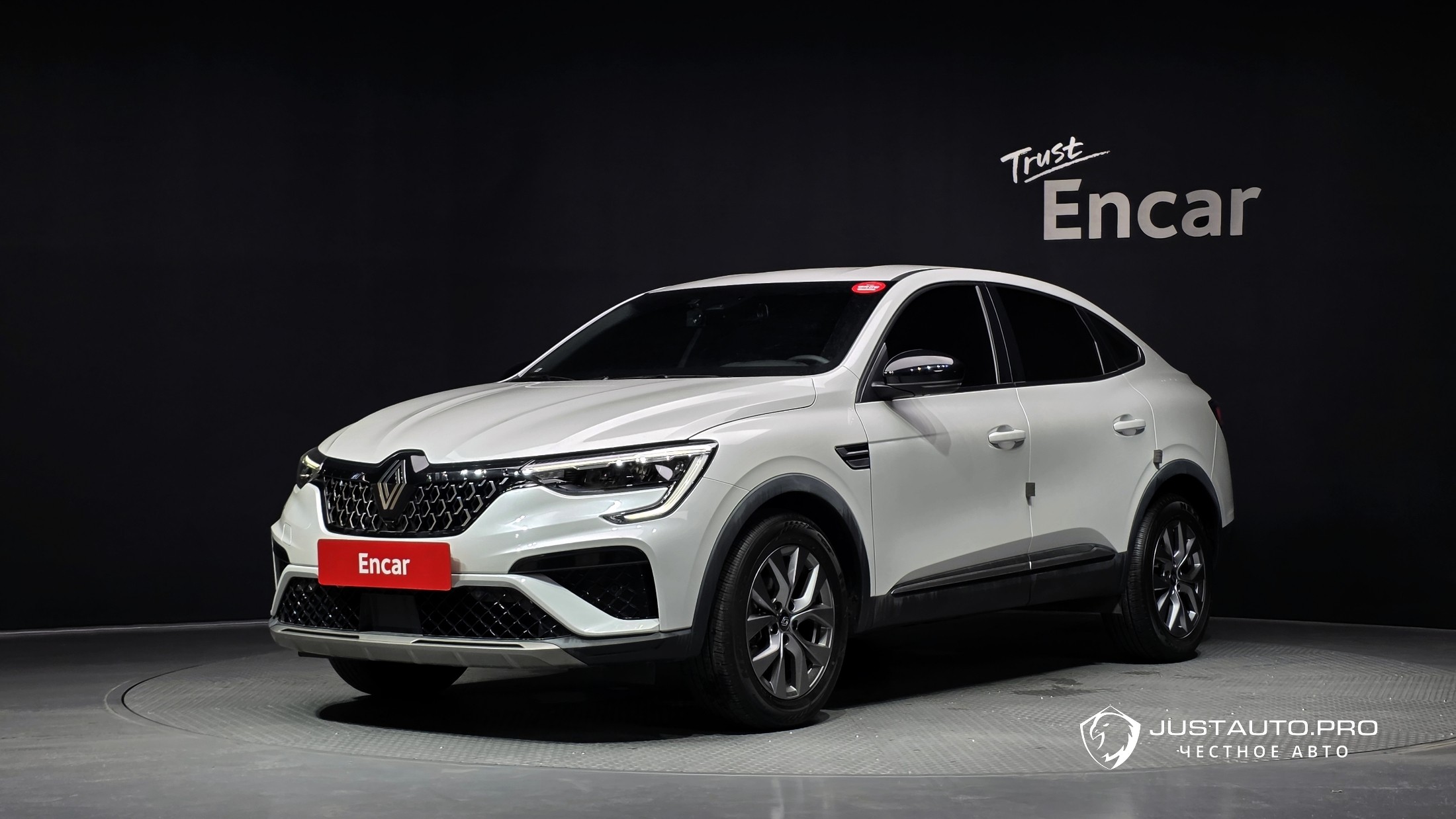 Автомобиль Renault-KoreaSamsung Arkana