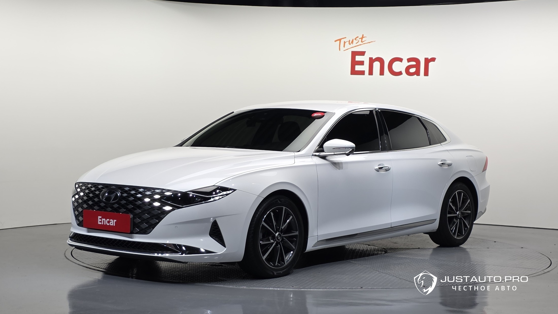 Автомобиль Hyundai Grandeur