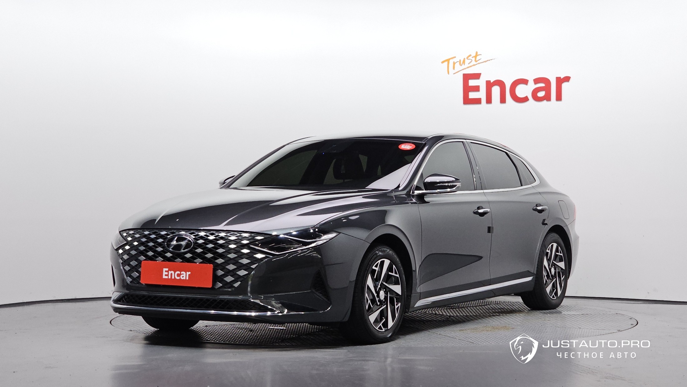 Автомобиль Hyundai Grandeur