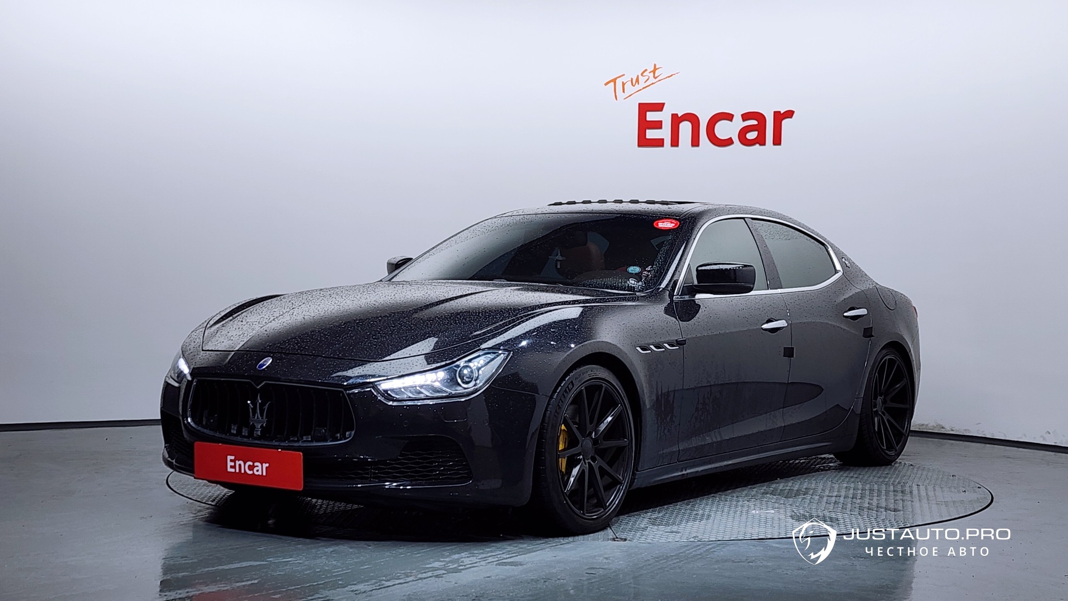 Автомобиль Maserati Ghibli