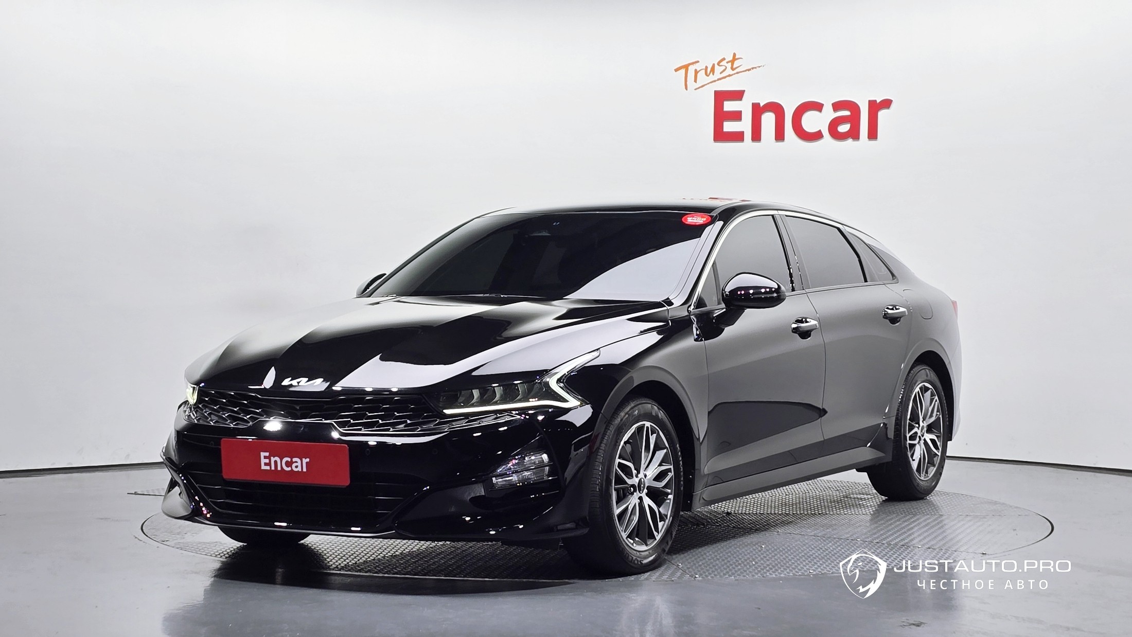 Автомобиль Kia K5