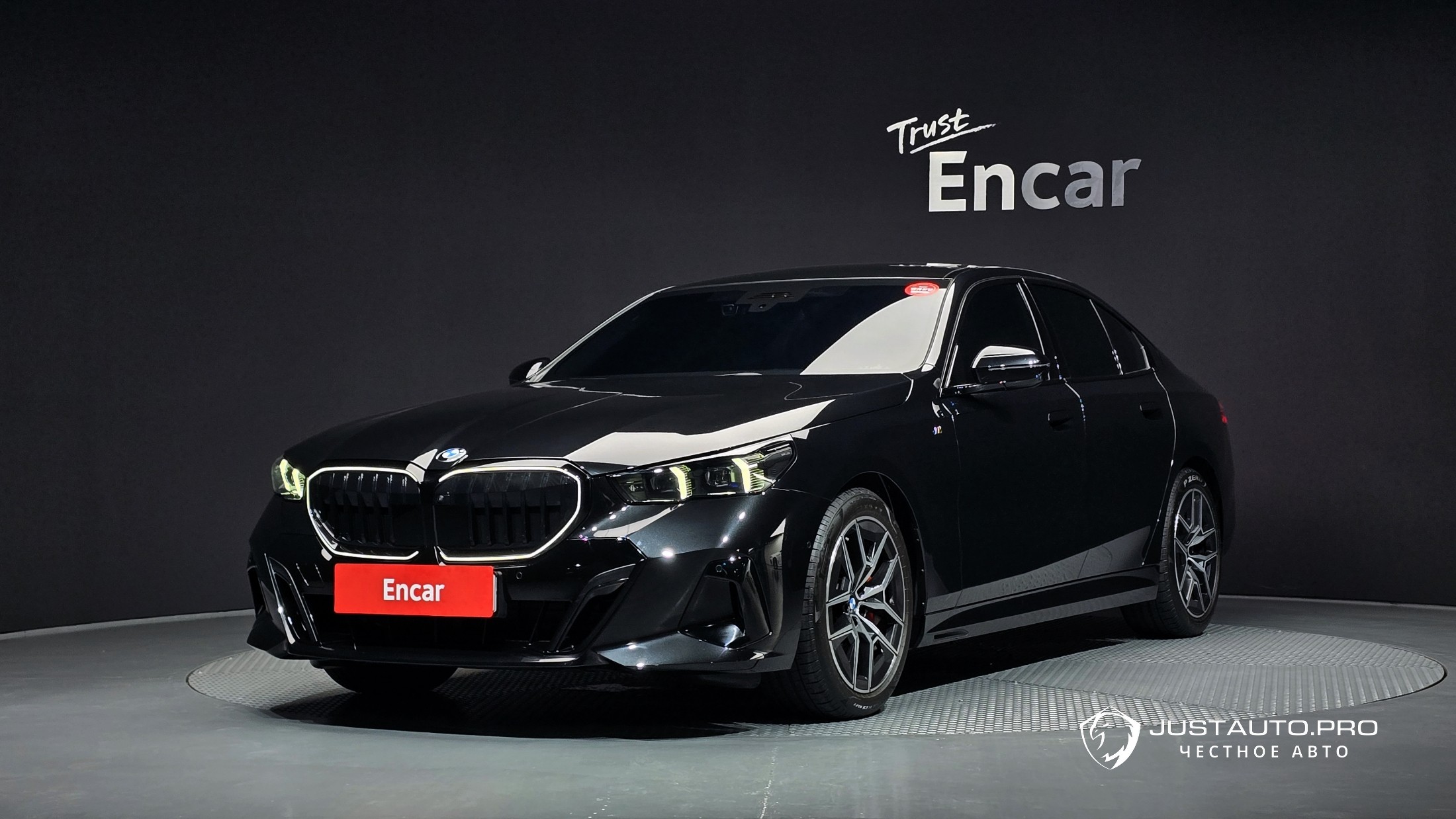 Автомобиль BMW 5-Series