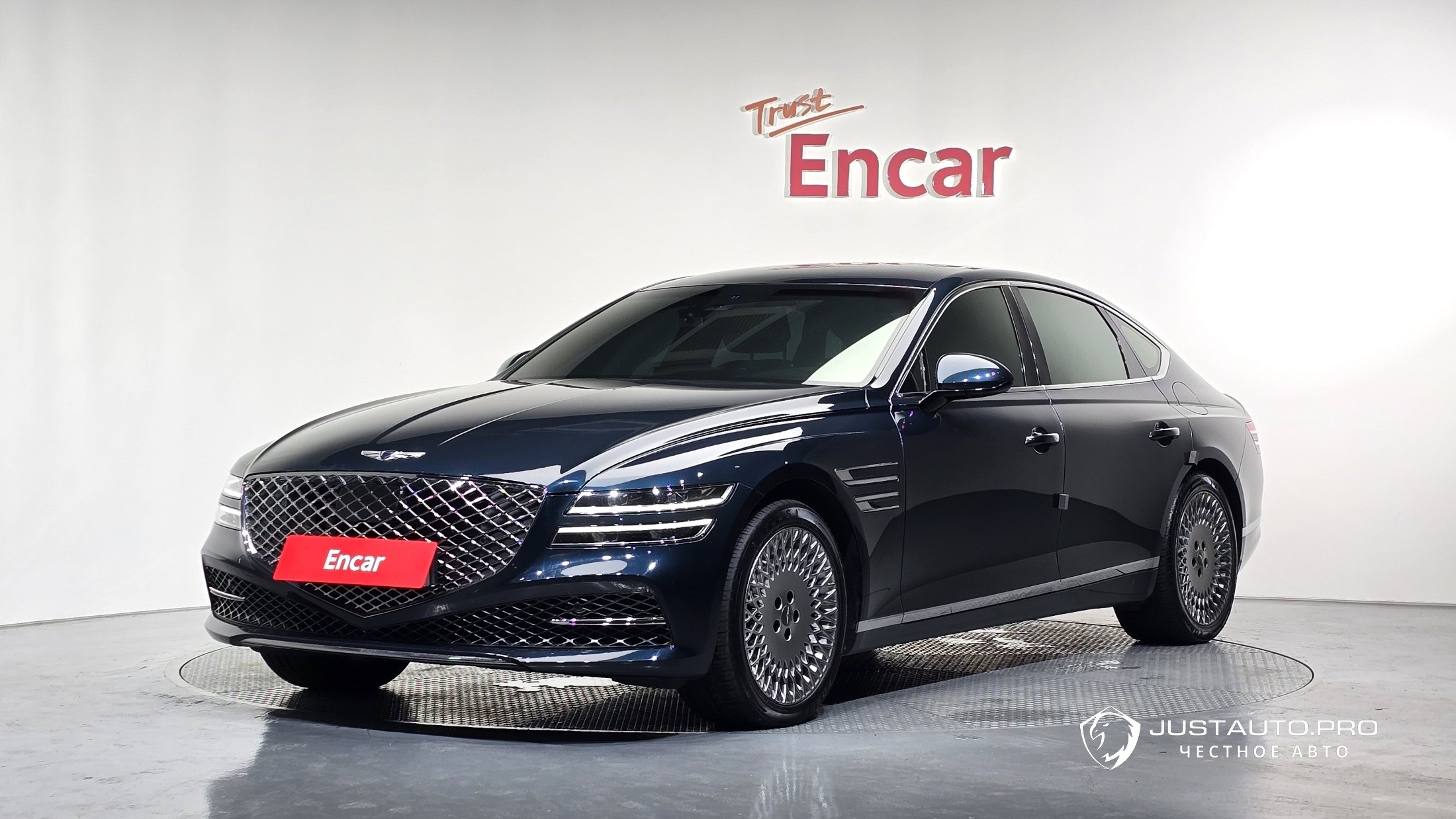 Автомобиль Genesis G80