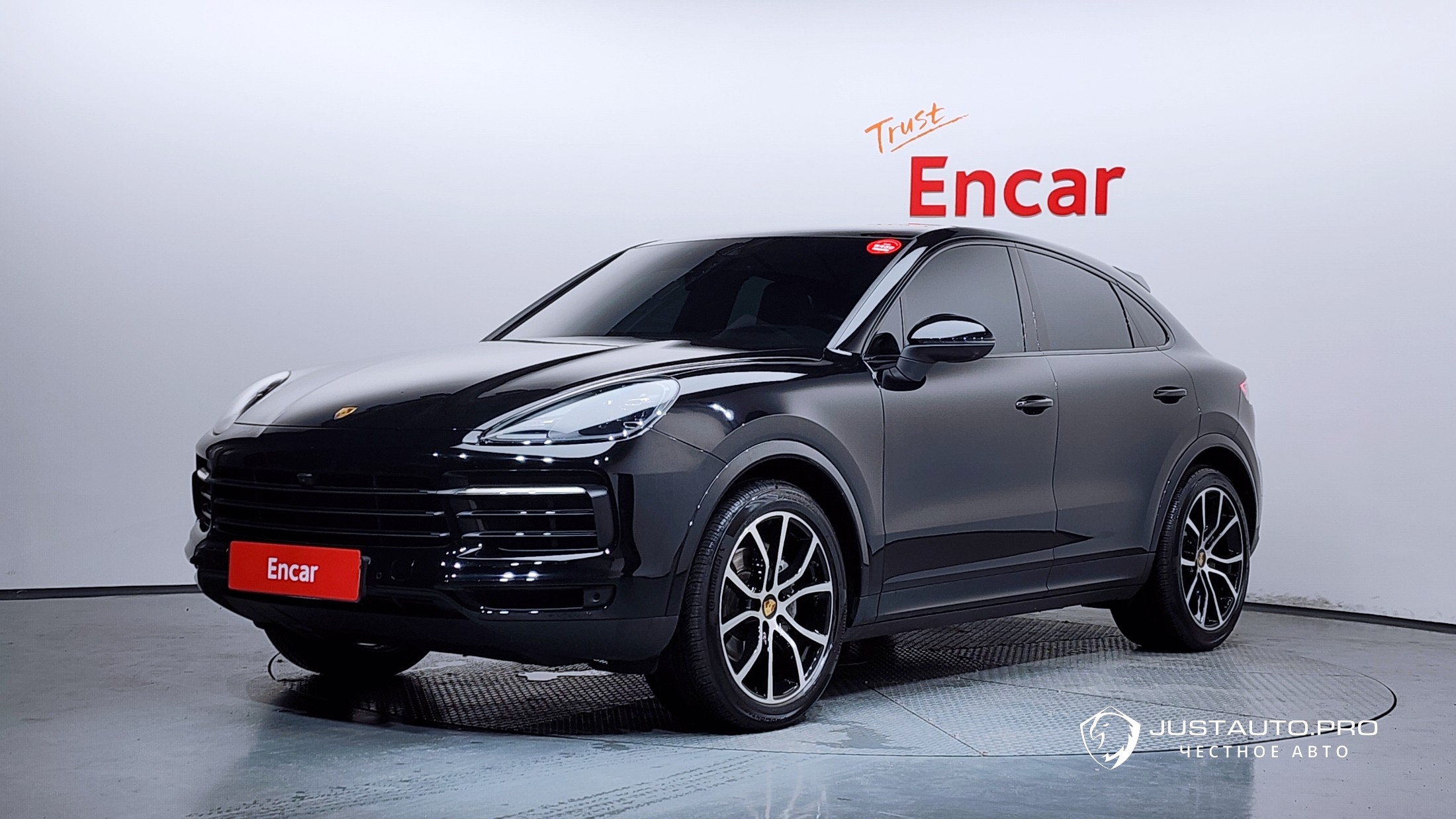 Автомобиль Porsche Cayenne