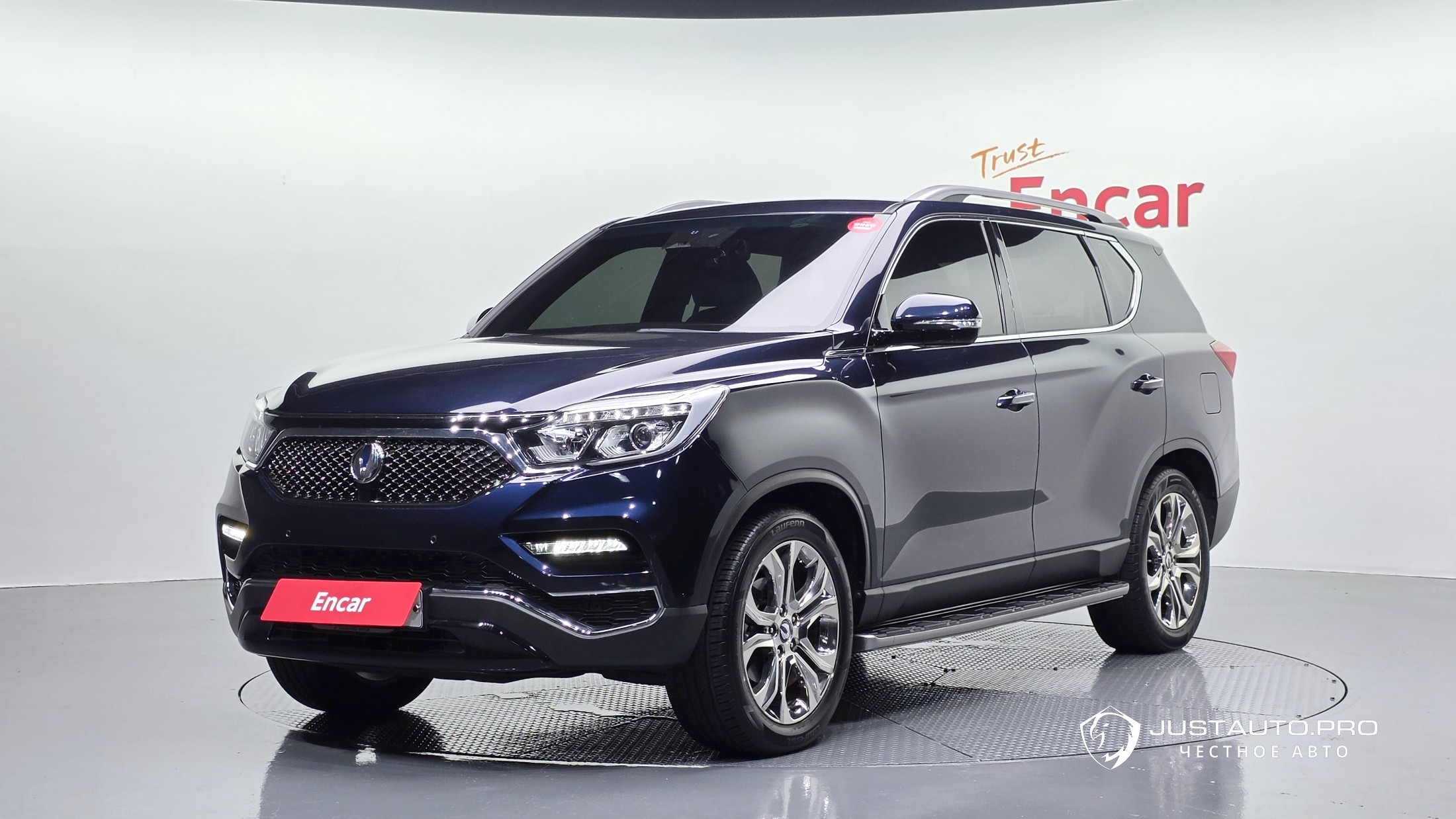 Автомобиль KG_Mobility_Ssangyong Rexton