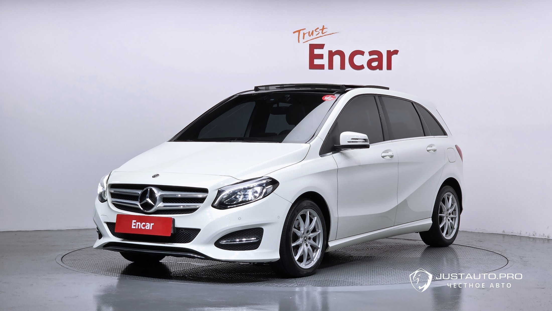 Автомобиль Mercedes-Benz B-Class